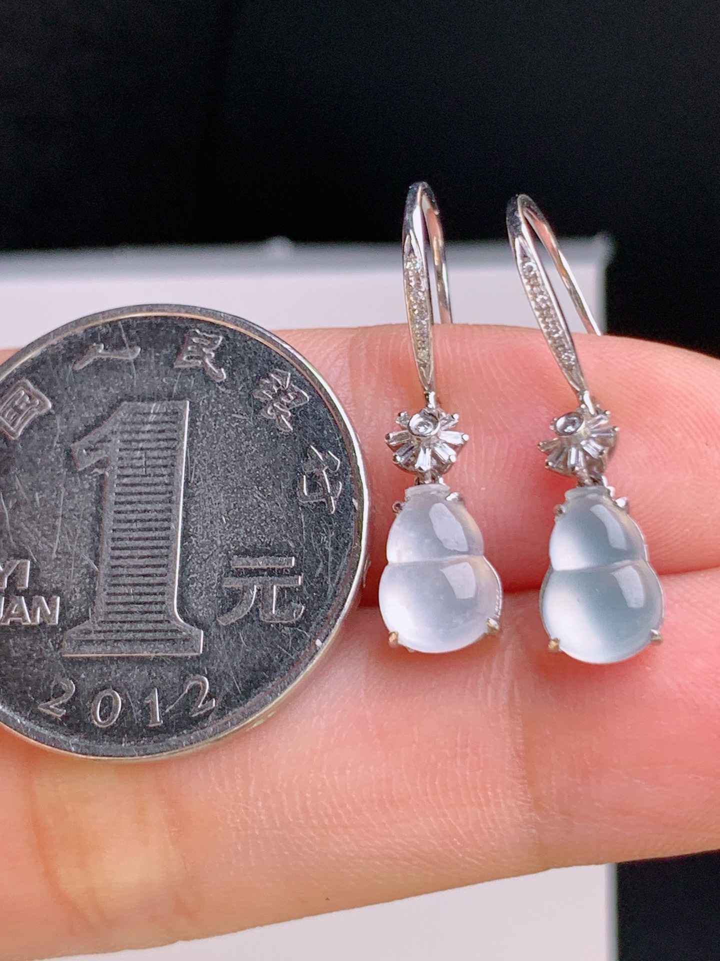 ️ 冰种葫芦耳坠，18K金钻镶嵌，冰透莹润，版型饱满 裸石8.5-6.5-2.8 72