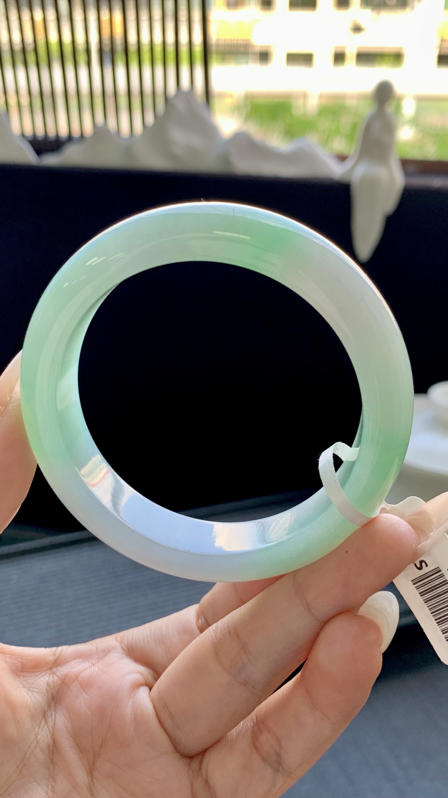 宽版白底青飘绿正圈手镯成品 HYY-9944 尺寸：55-14.5-9