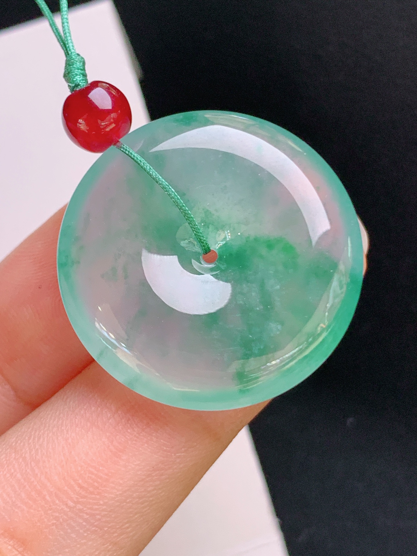 ️ 冰种飘绿平安扣，种老起光，飘花灵动，圆润饱满，裸石26.5-5.9 49
