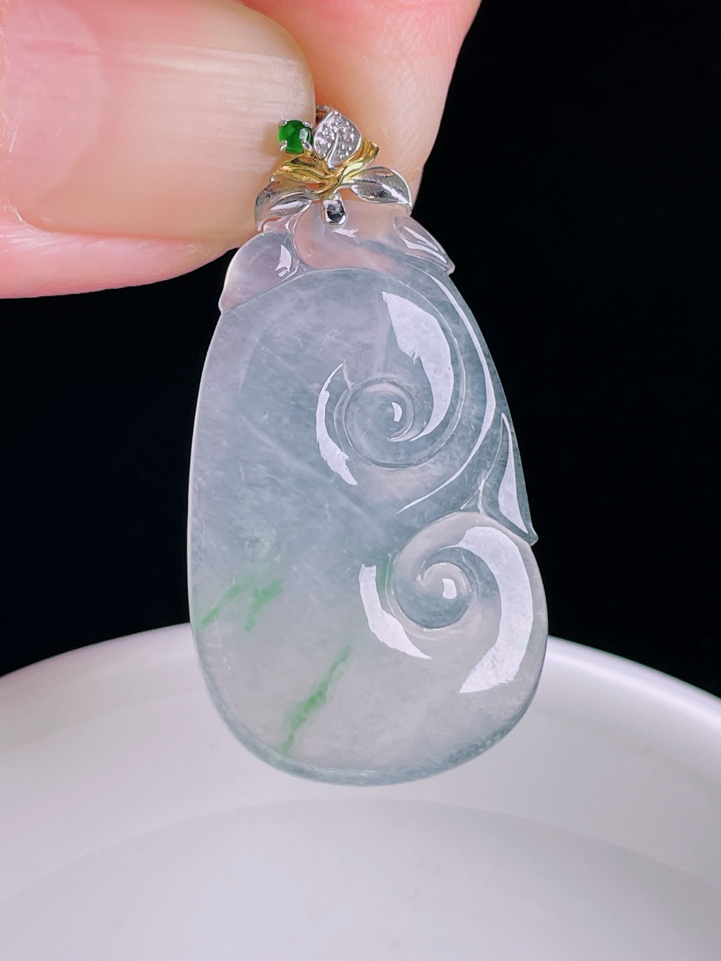 ️如意，18k镶嵌，老种起光，细底通透，尺寸：37.6裸石33.2/19.6/3.4mm0927