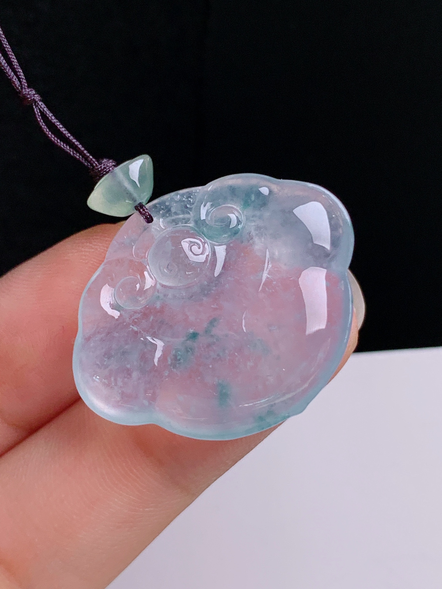 ️ 冰种飘花如意锁吊坠，雪花棉飘逸，冰感强烈，光泽柔美 裸石24.5-29.5-5.1 08092