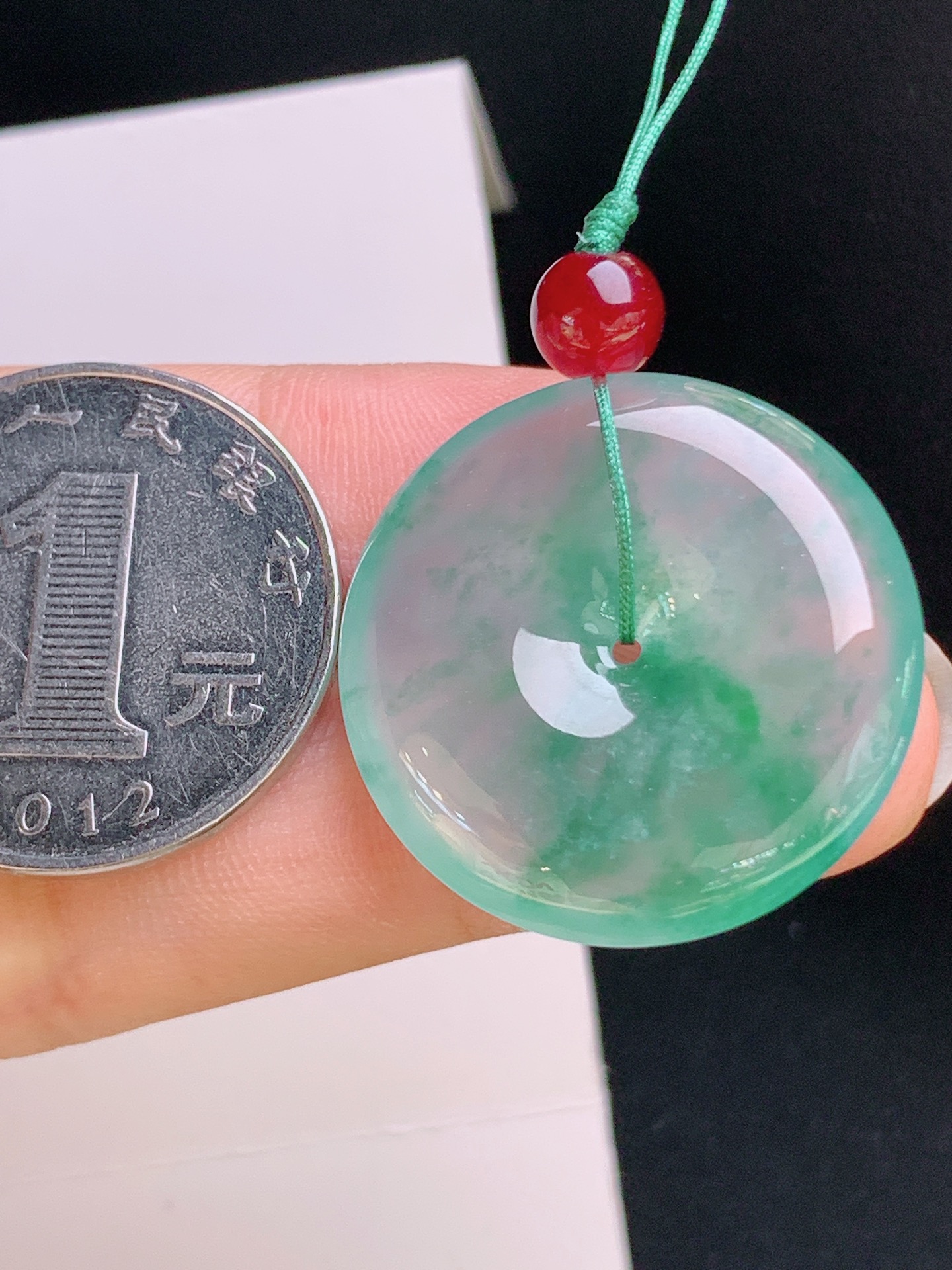 ️ 冰种飘绿平安扣，种老起光，飘花灵动，圆润饱满，裸石26.5-5.9 49