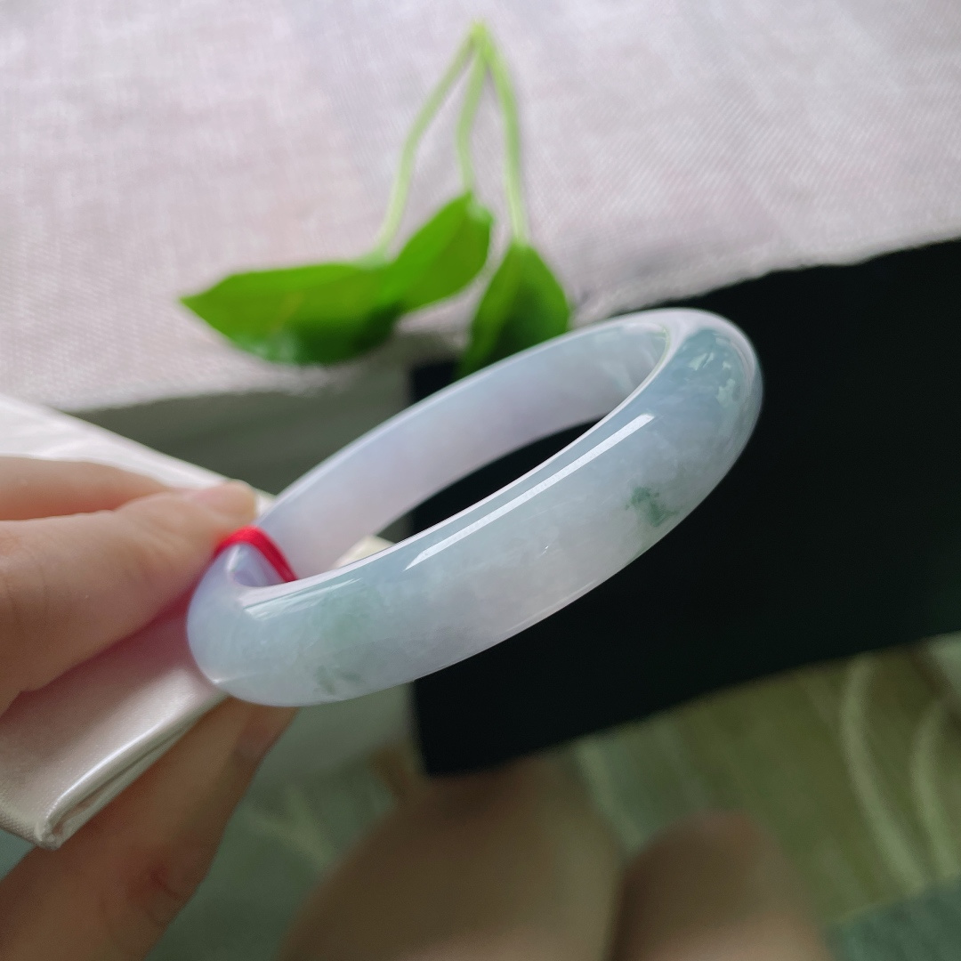 57.7/12.5/9紫飘花正圈，冰润细腻，紫韵天成，莫奈花园的神秘感，贵气，无裂，ss59850a