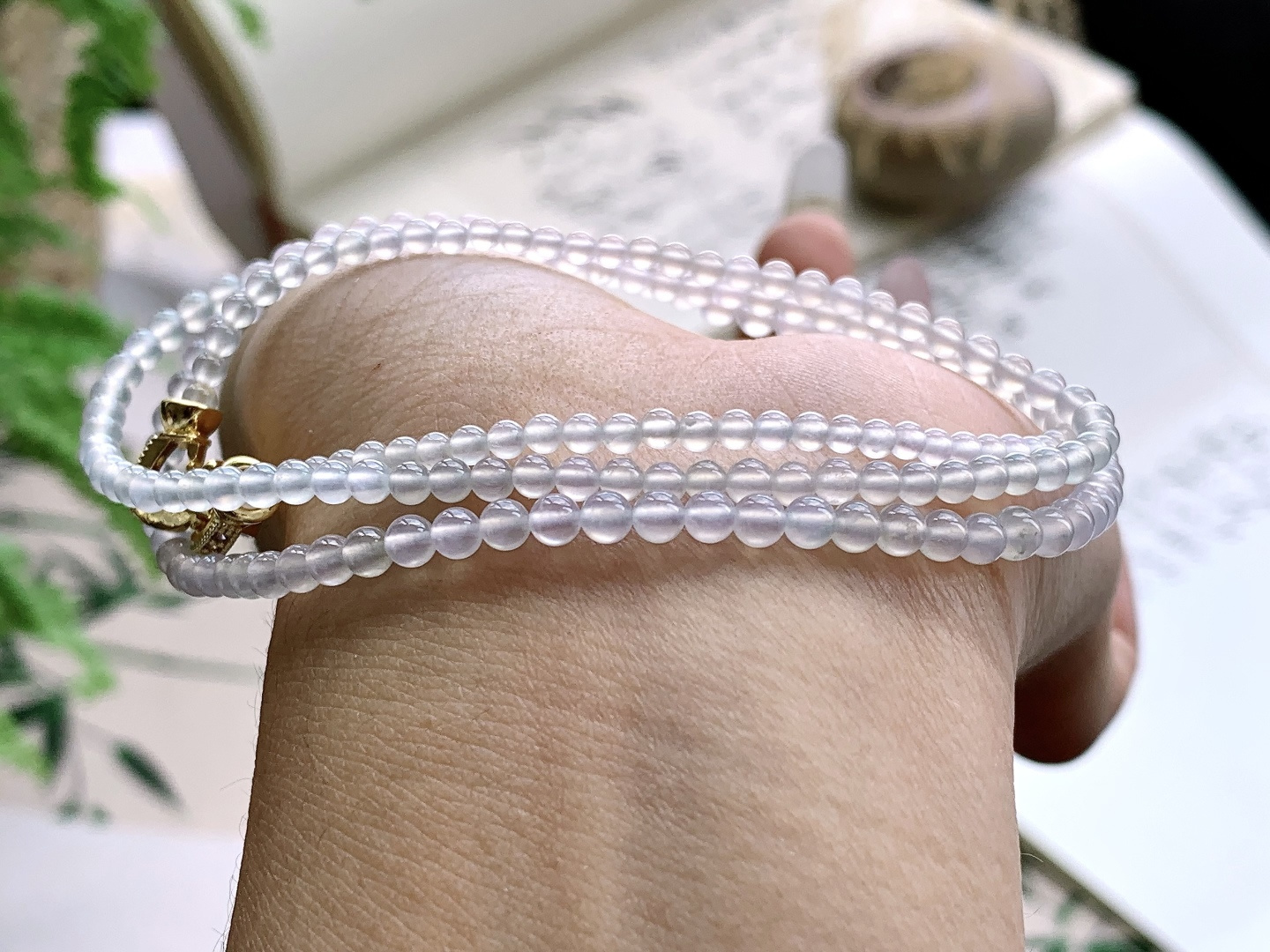 【珠子】️冰种珠链圆珠子珠链 【说明】缅甸 性比高 【尺寸】2.7mm，31cm 【重量】12.2克