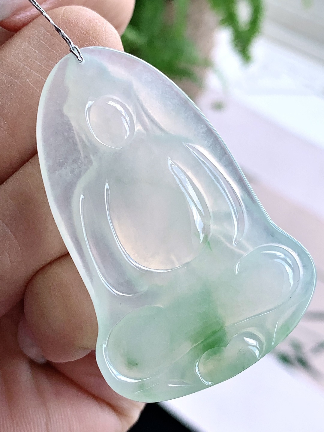 【裸石】️冰飘绿花大素衣观音牌吊坠 【说明】缅甸 性比高 飘花 【尺寸】53-36.4-5.2 【重量】17.7克