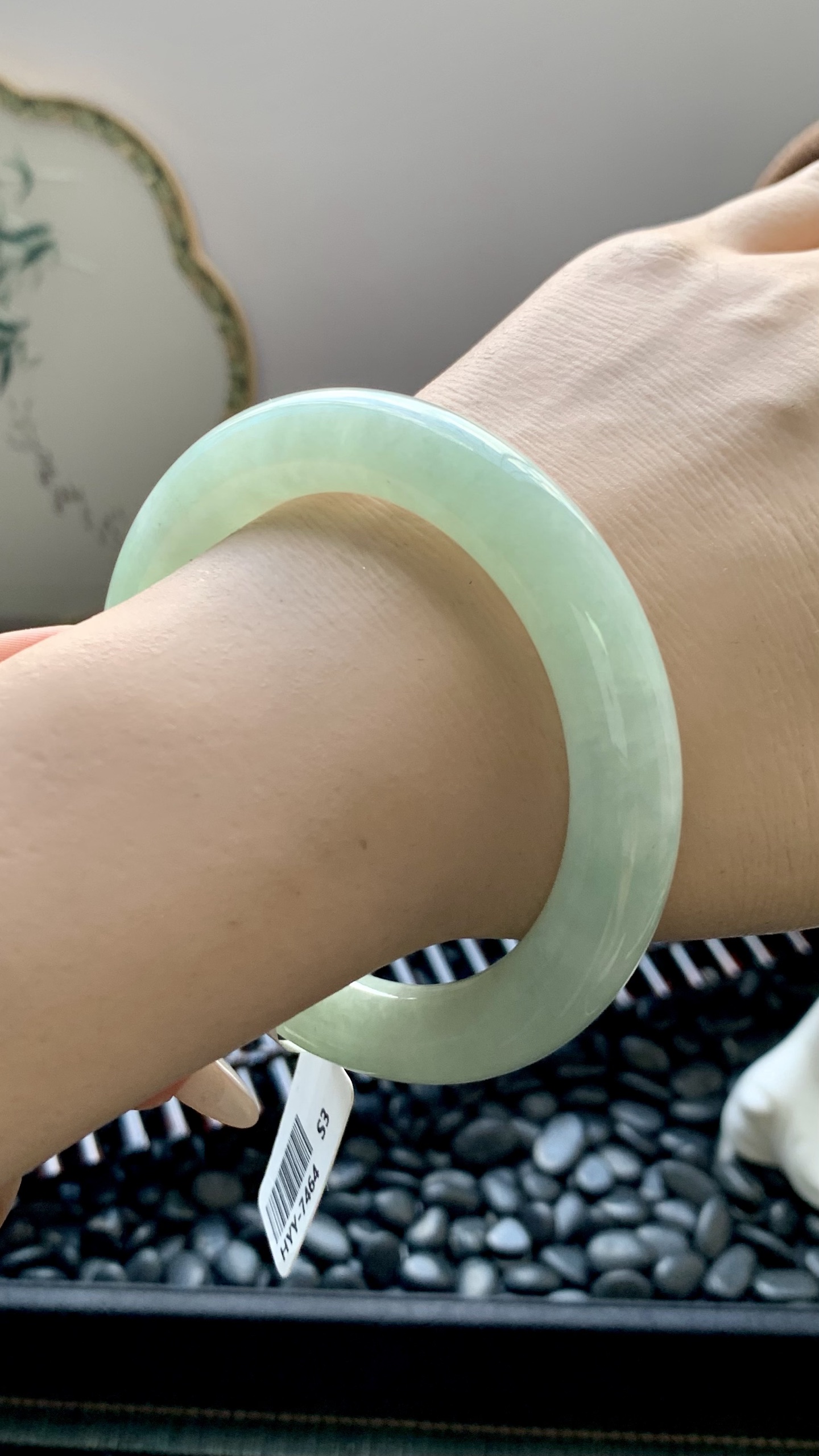 晴绿葡萄肉圆条手镯成品 HYY-7464 尺寸：55.5-10-10.5