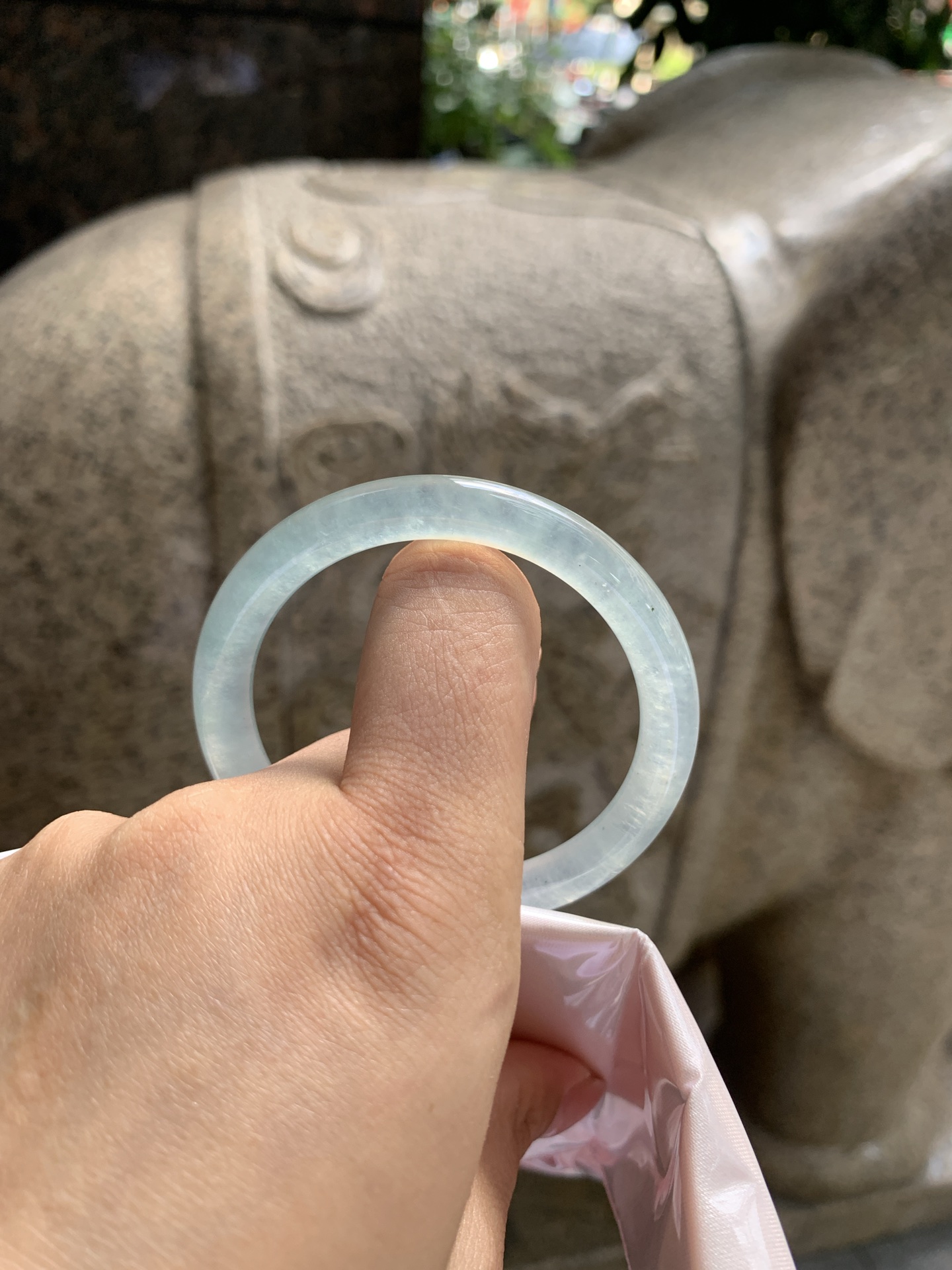 冰蓝圆条 50.5-7-7.3 0928-N1687 打灯纹裂，有矿点