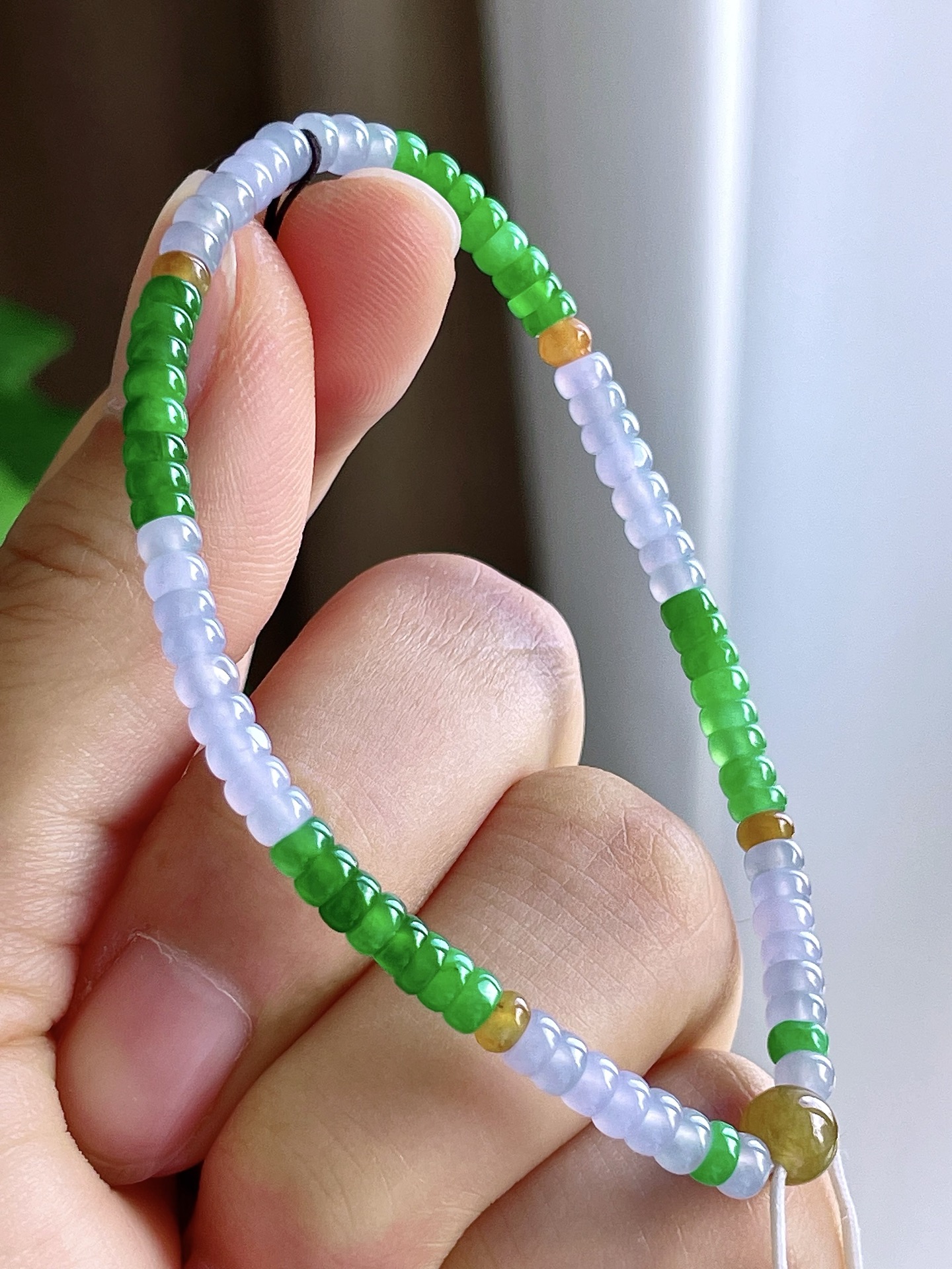 【珠子】冰多宝手串算盘珠珠子手串 【说明】缅甸 性比高 【尺寸】3.8-2.3mm 【重量】6.3克