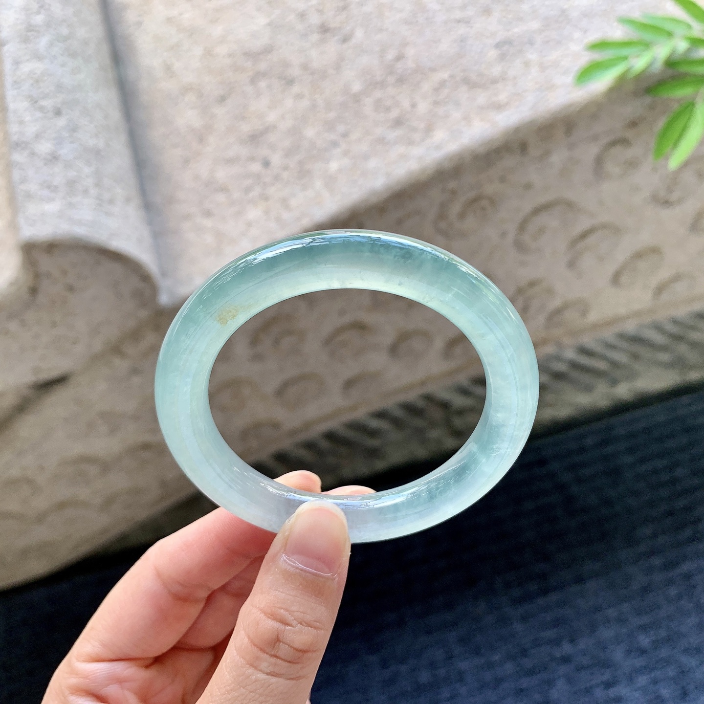 圆条50 51 圈口51.4/9.3/9.3 编码GJ092932 冰晴绿，清透，水润，种老，细腻，无裂