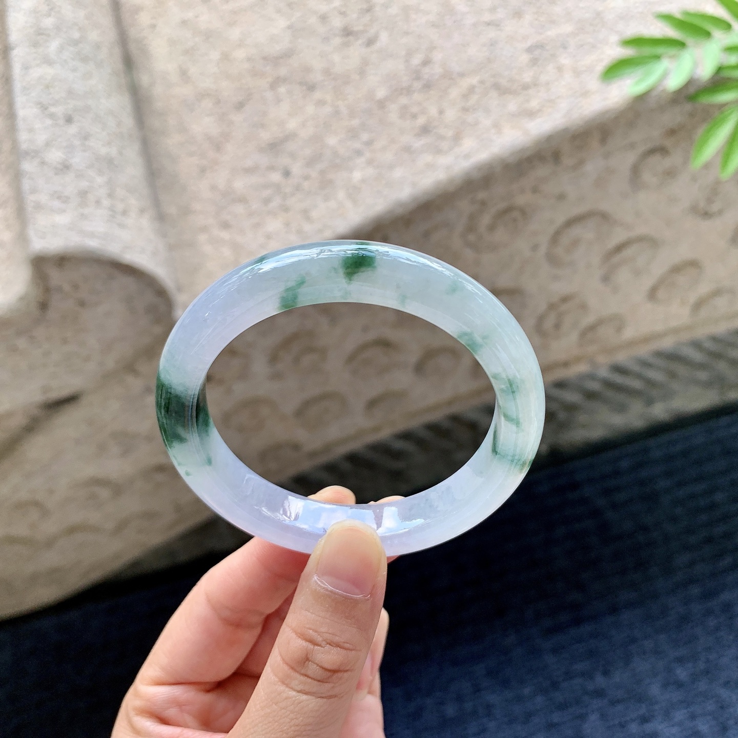 正圈52 53 圈口53.3/10.7/8 编码AN092910 糯冰紫底飘花，水润，种老，细腻，打灯有絮线