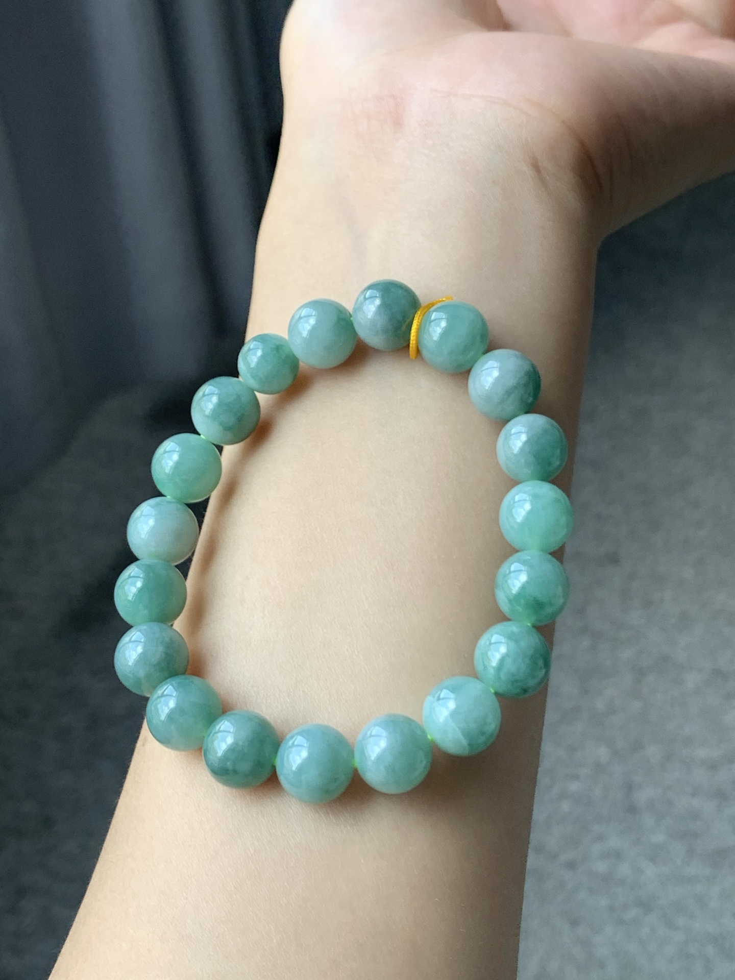 冰润晴绿手串 色泽亮丽 胶润细腻 尺寸10 颗数19【0910WZY164】
