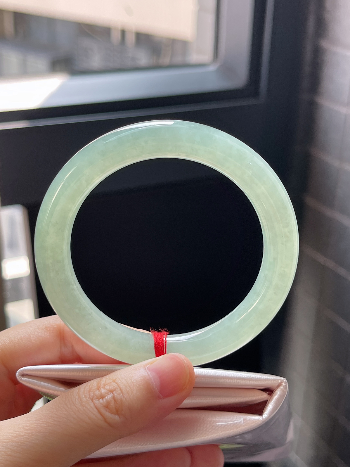 圈口54.8，冰糯种甜绿翡翠圆条手镯9.29