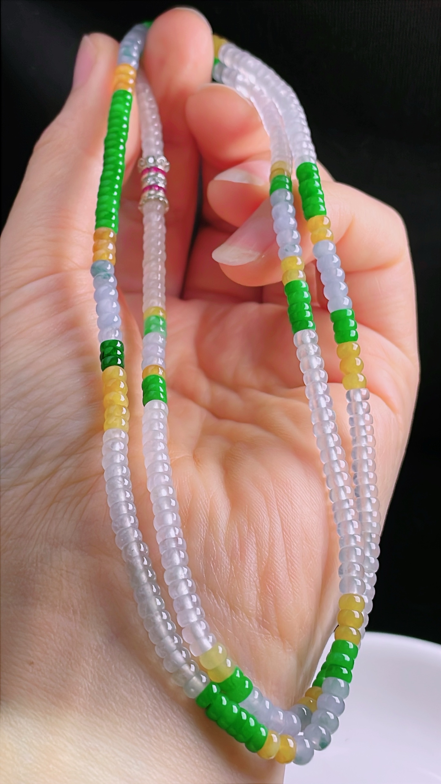 ️冰绿项链珠串，老种起光，细底通透，尺寸：3.8mm0928
