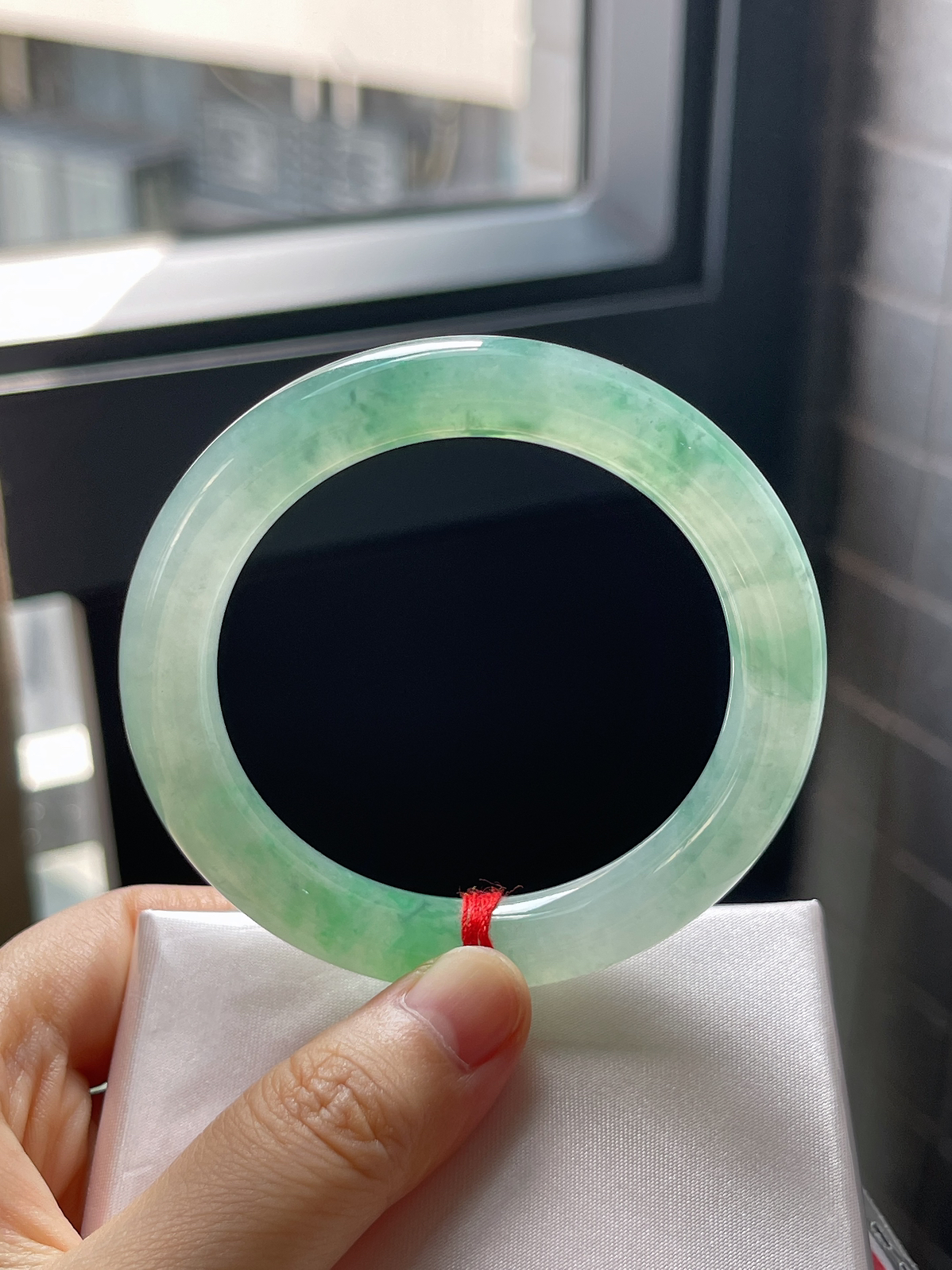 圈口52.7，冰糯种飘花翡翠圆条手镯9.29