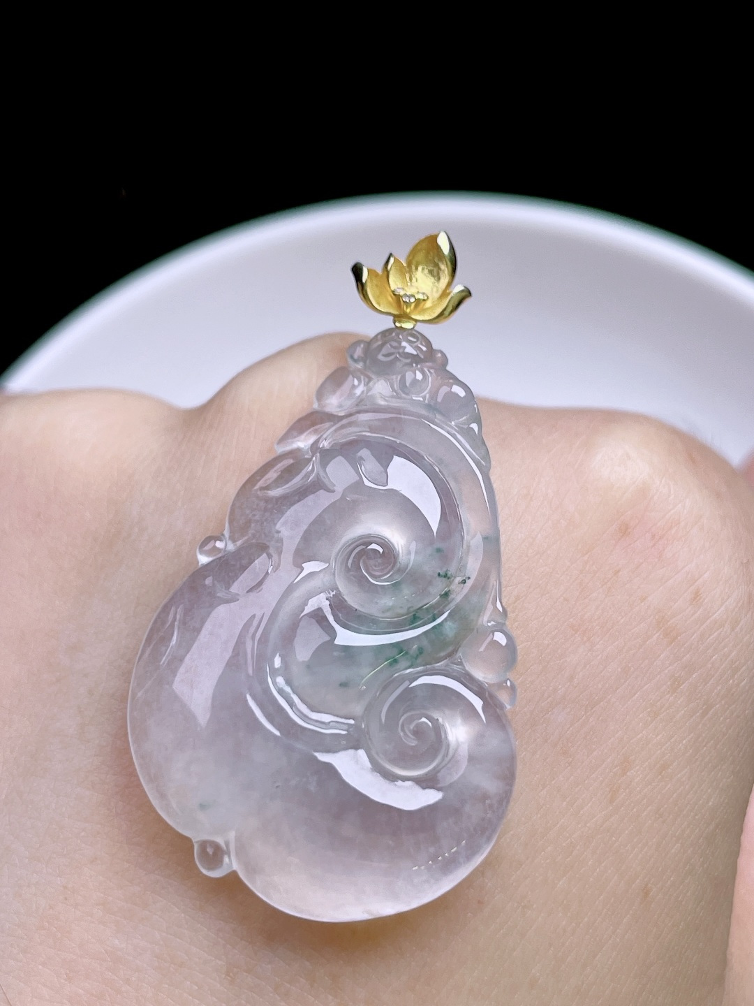 ️ 冰种飘花如意，缅甸，无裂，油润起光，18k金镶嵌 整体：43 裸石：36.4/23.5/4.9