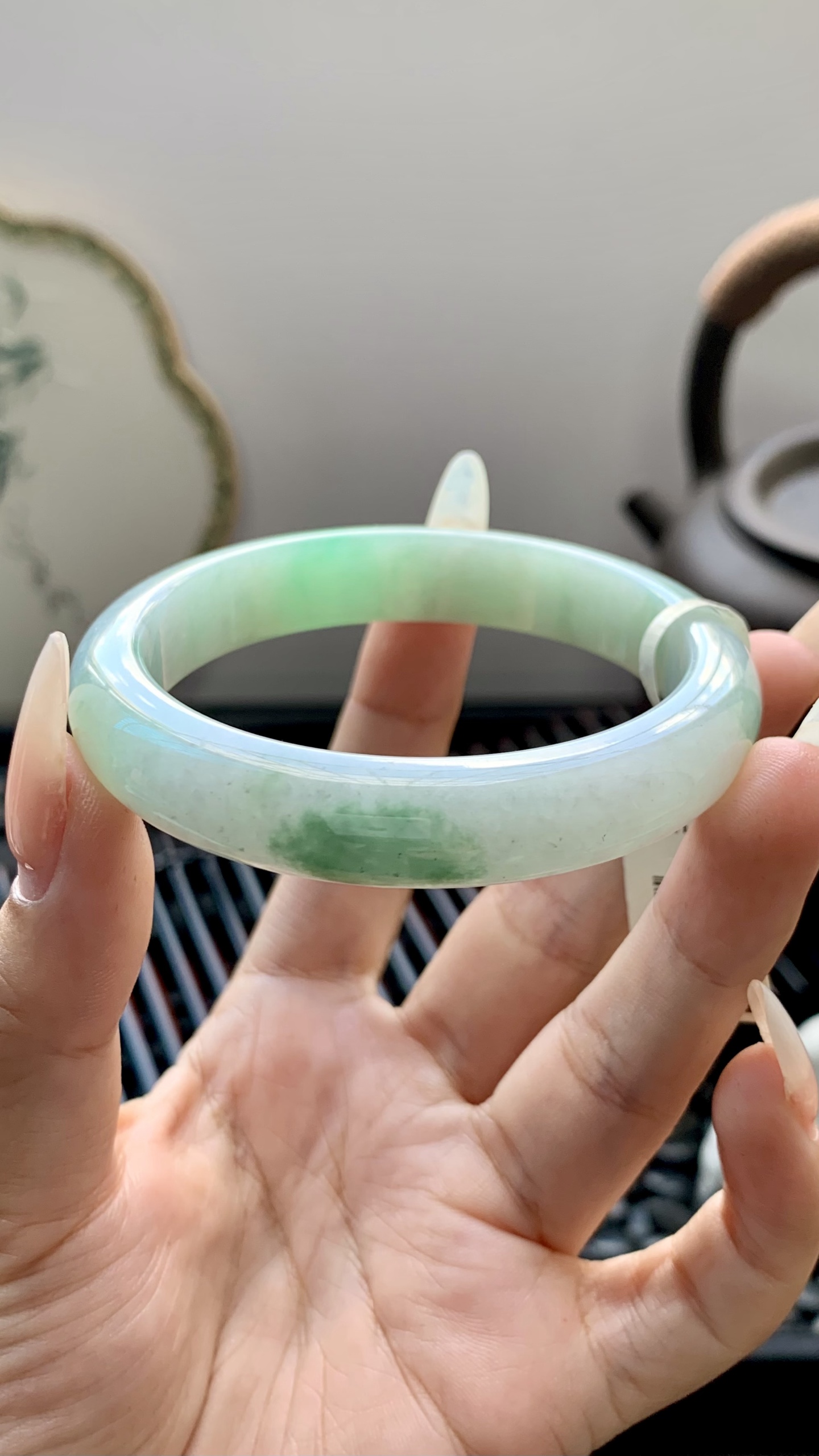 飘绿花正圈手镯成品 HYY-5082 尺寸：54-11.5-8