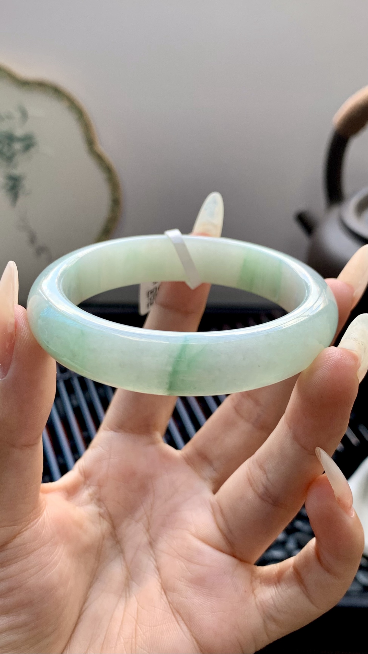 飘花正圈手镯成品 HYY-2481 尺寸：53.5-12.5-8