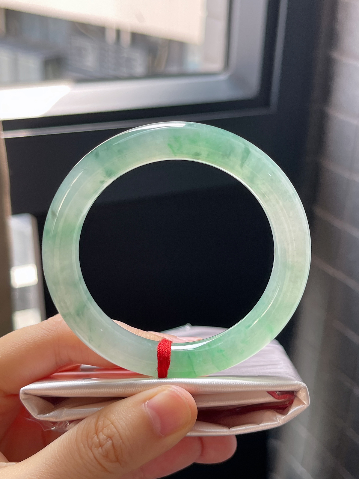 圈口52.7，冰糯种飘花翡翠圆条手镯9.29