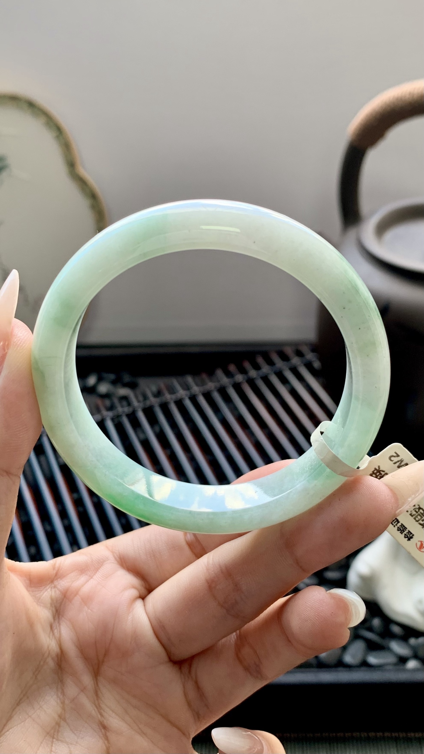 飘绿花正圈手镯成品 HYY-5082 尺寸：54-11.5-8