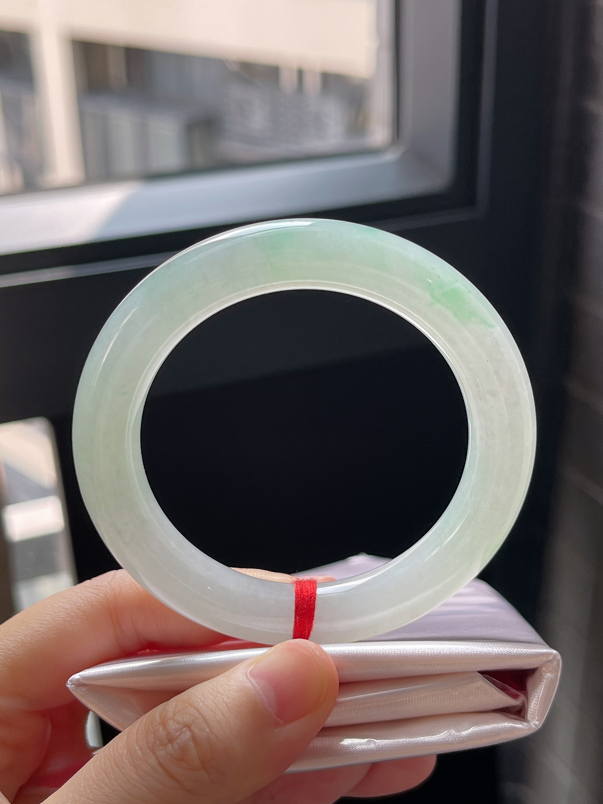 圈口52.6，冰糯种飘花翡翠圆条手镯9.29