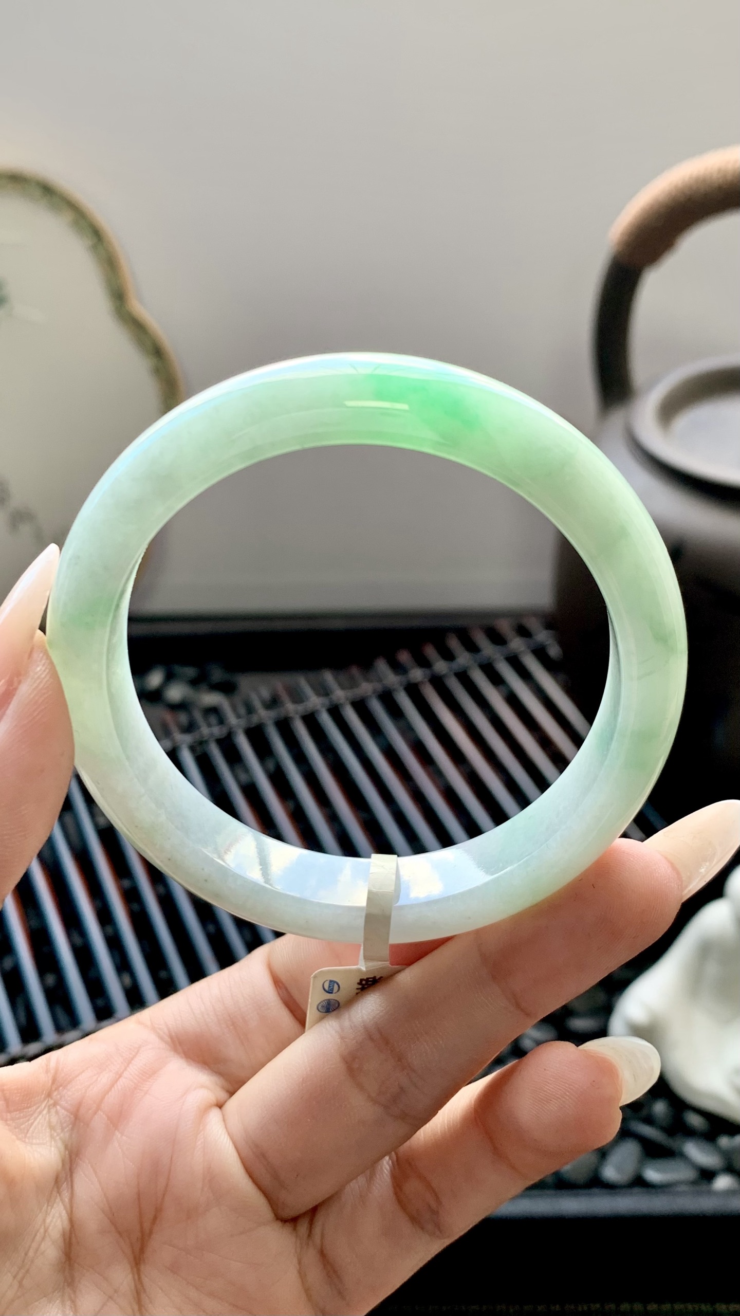 飘绿花正圈手镯成品 HYY-5082 尺寸：54-11.5-8