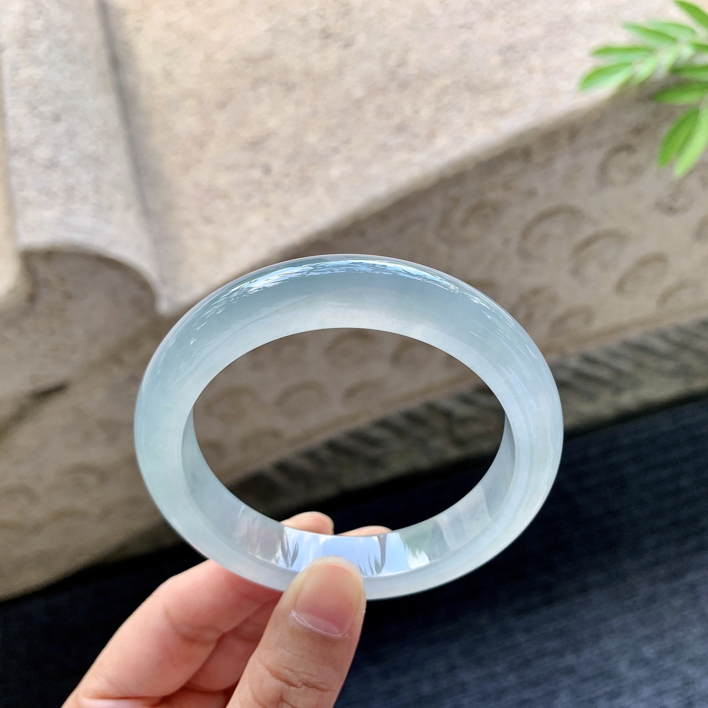 正圈55 56 圈口56/12.3/8.8 编码GJ092939 冰晴底，清透，水润，种老，细腻，无裂