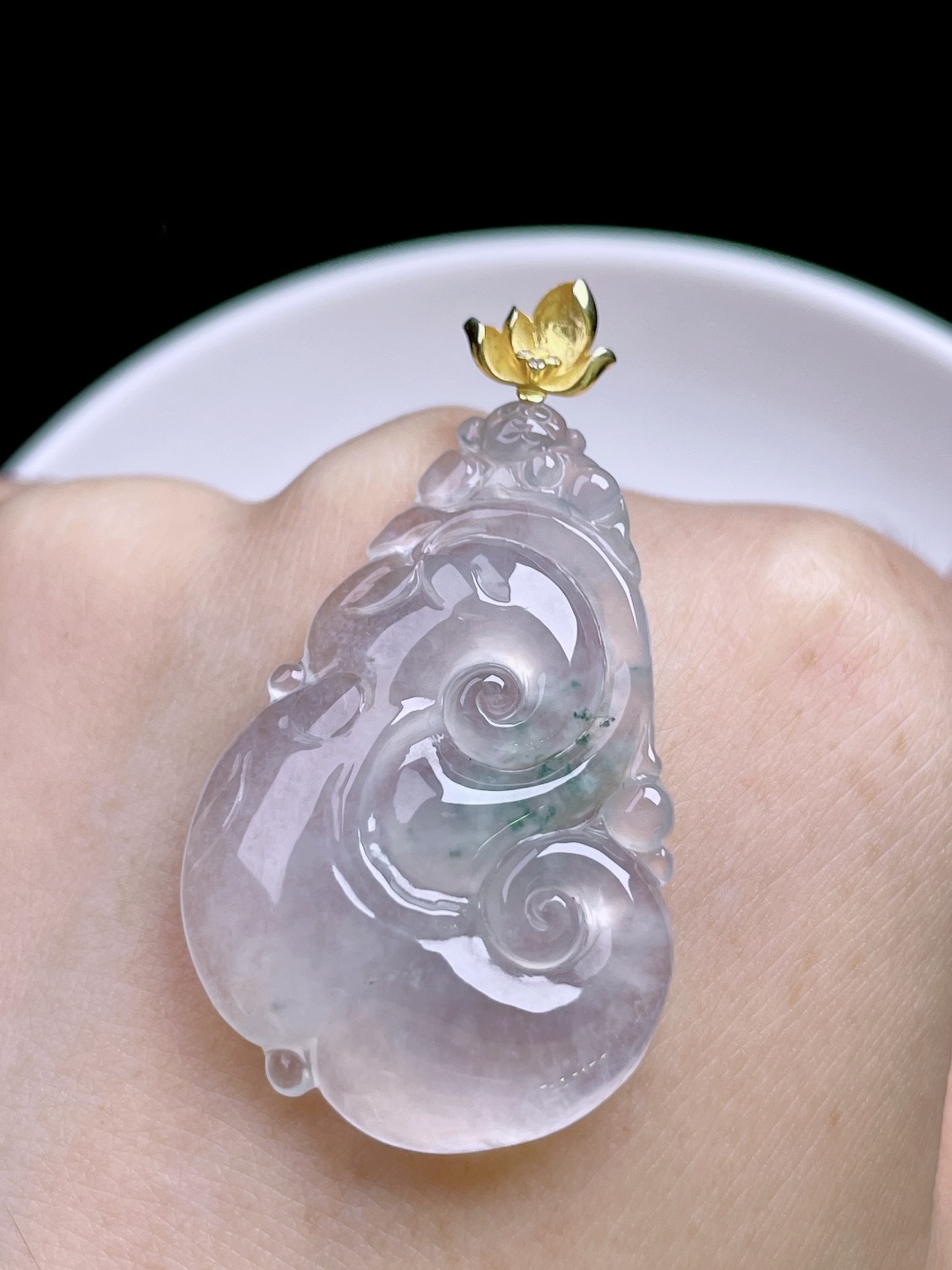 ️ 冰种飘花如意，缅甸，无裂，油润起光，18k金镶嵌 整体：43 裸石：36.4/23.5/4.9