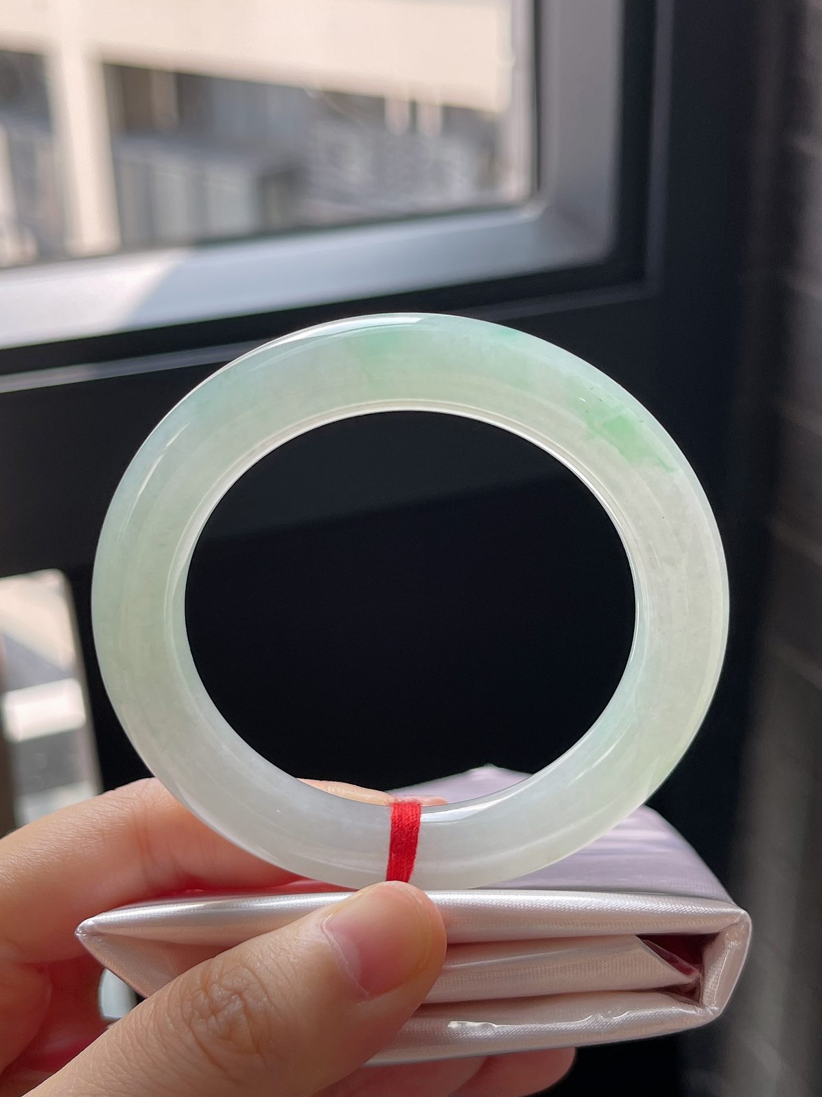 圈口52.6，冰糯种飘花翡翠圆条手镯9.29