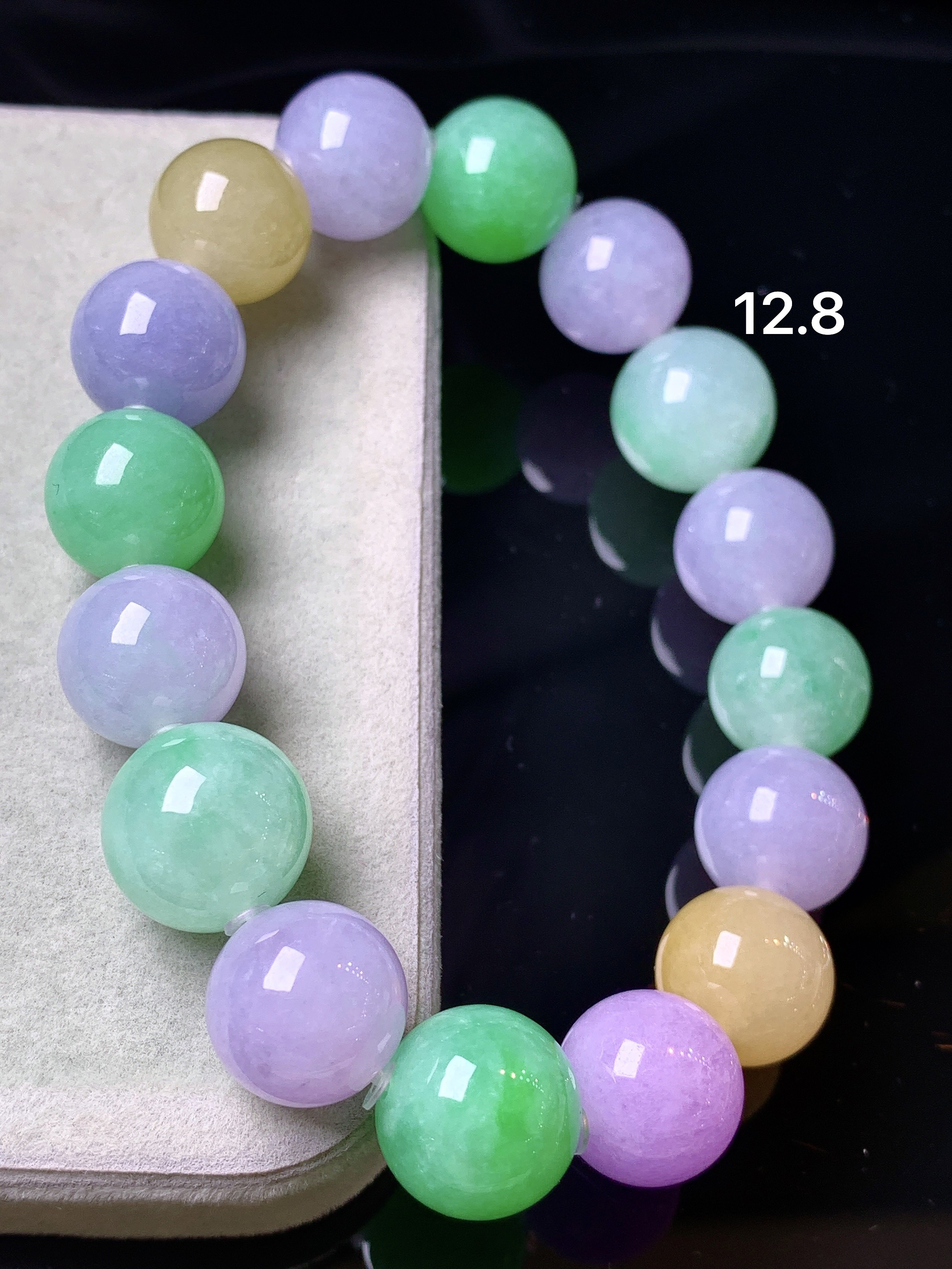 多彩圆珠 玉质细腻 色泽艳丽清新 水润亮眼 整体尺寸12.8 e2