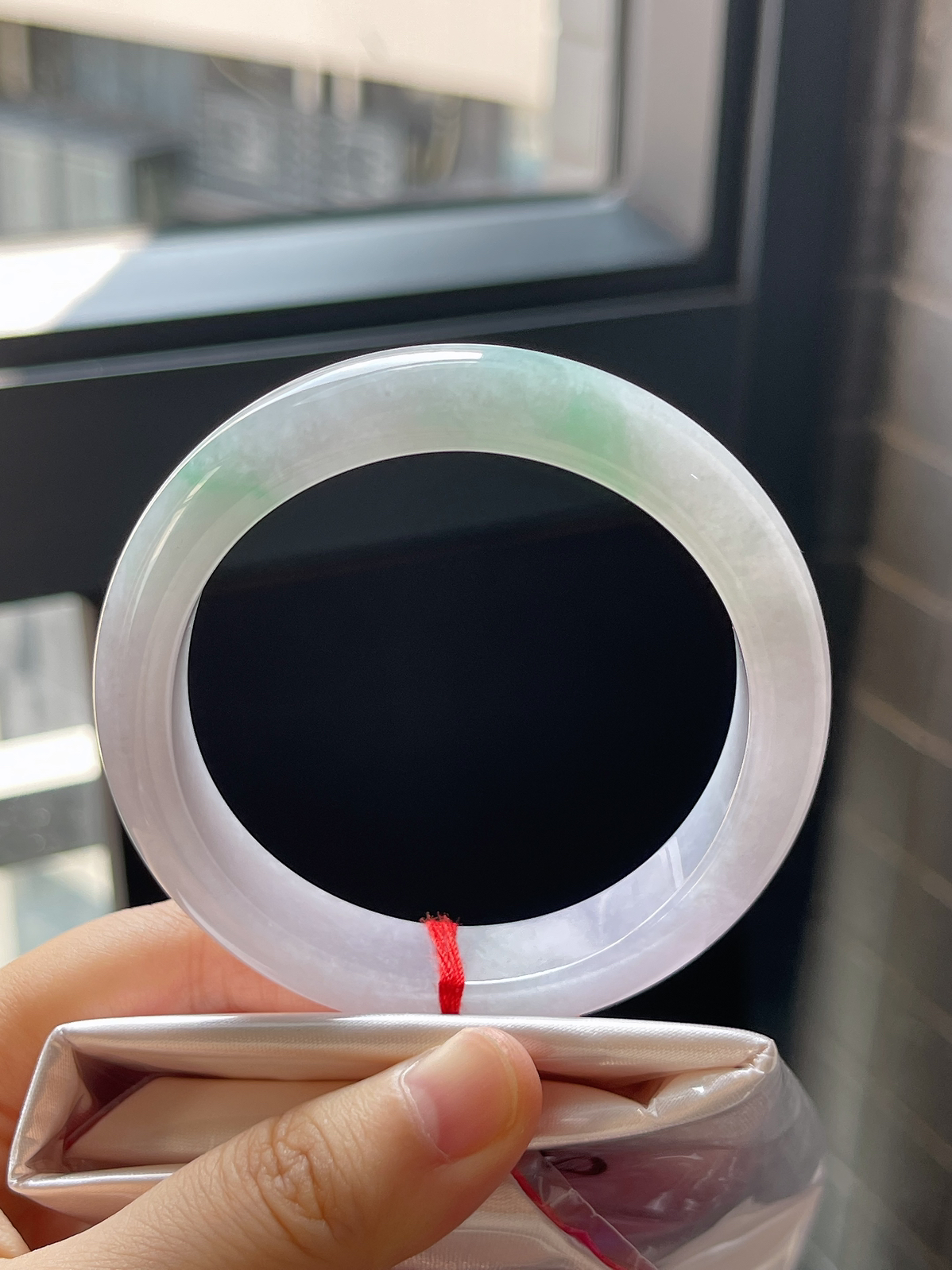 圈口57，糯化种飘花翡翠正圈手镯9.29