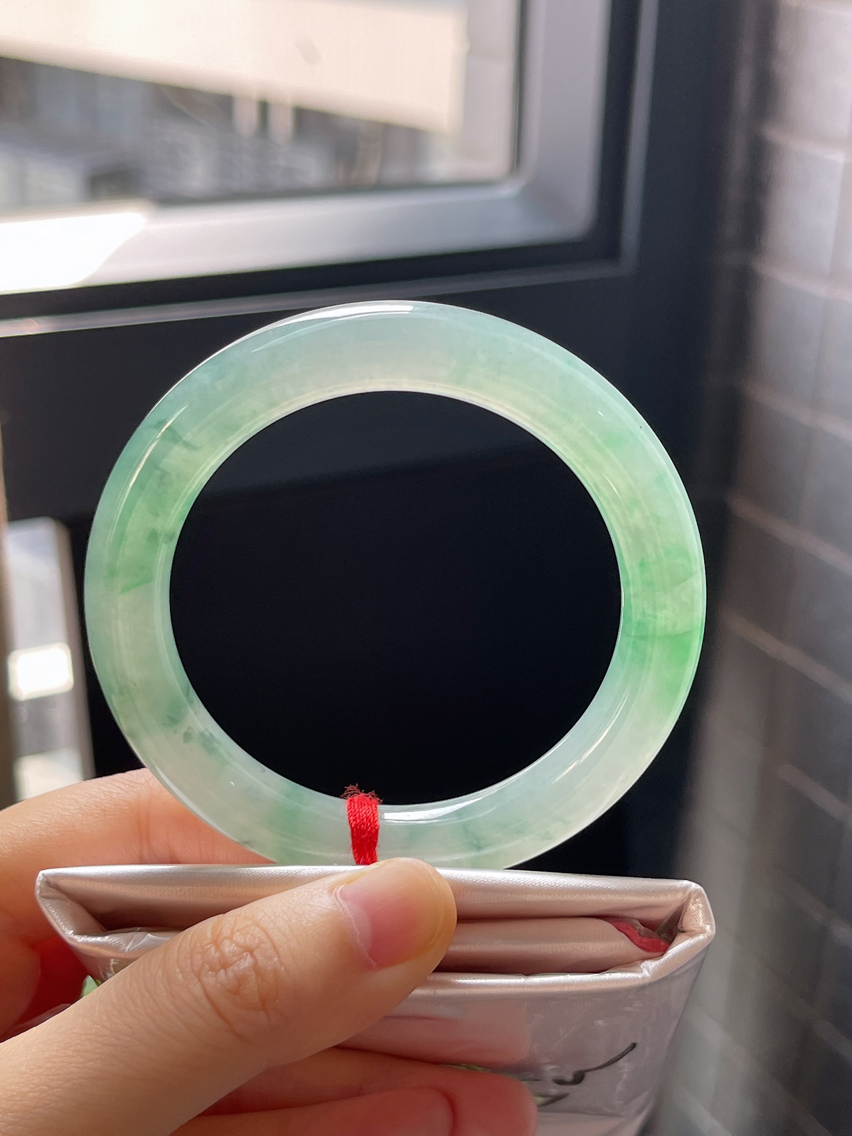 圈口52.7，冰糯种飘花翡翠圆条手镯9.29