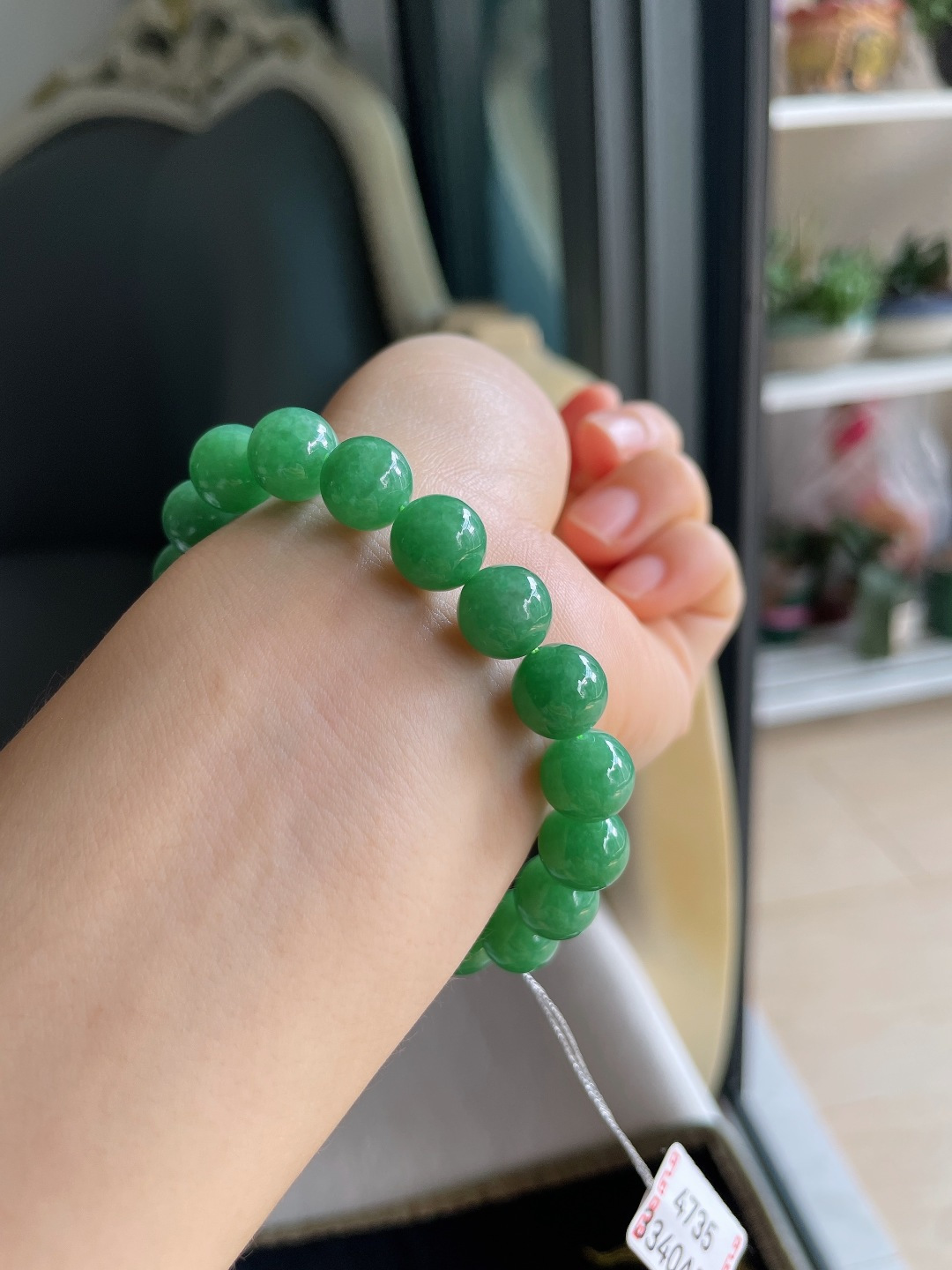 ️，缅甸天然翡翠A货，冰满绿手串，尺寸：10mm。【编4735】