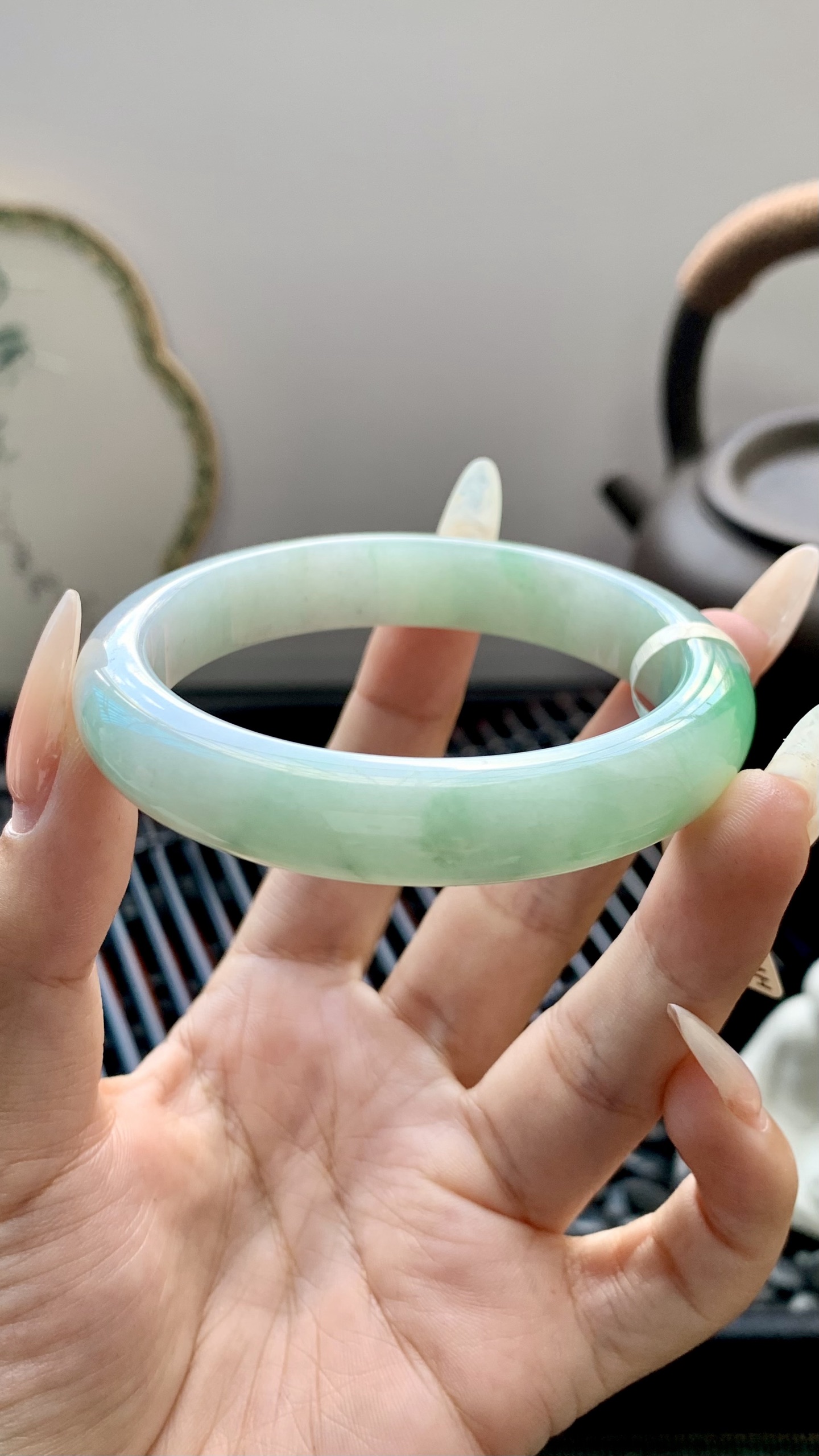 飘绿花正圈手镯成品 HYY-5082 尺寸：54-11.5-8