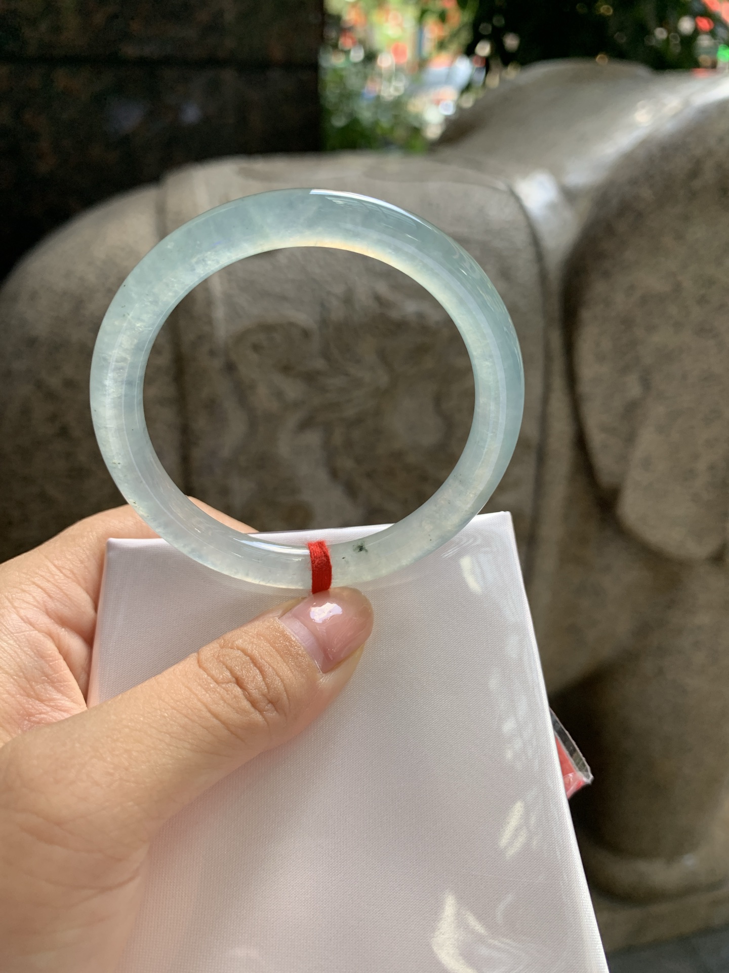 冰蓝圆条 50.5-7-7.3 0928-N1687 打灯纹裂，有矿点