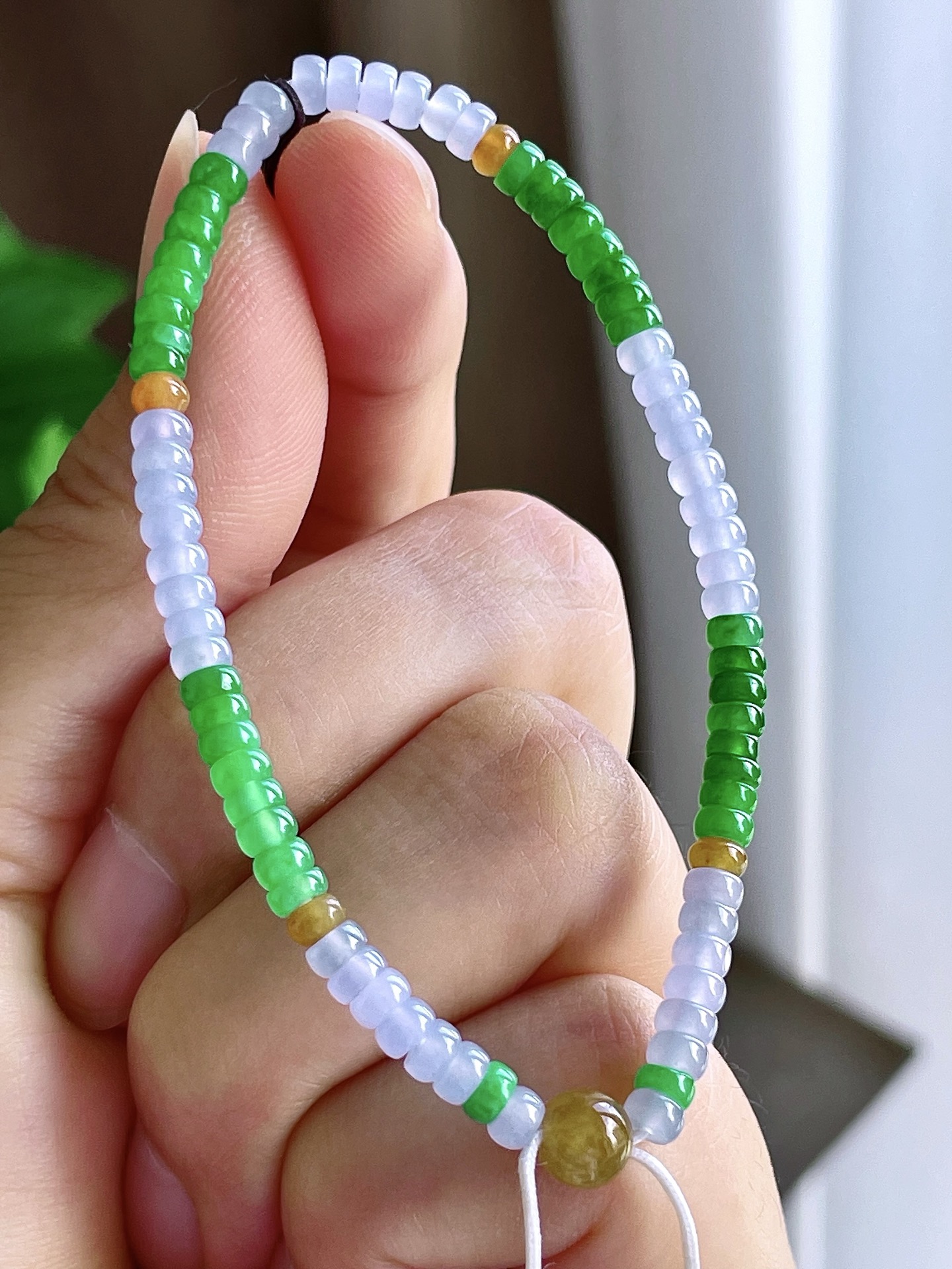 【珠子】冰多宝手串算盘珠珠子手串 【说明】缅甸 性比高 【尺寸】3.8-2.3mm 【重量】6.3克