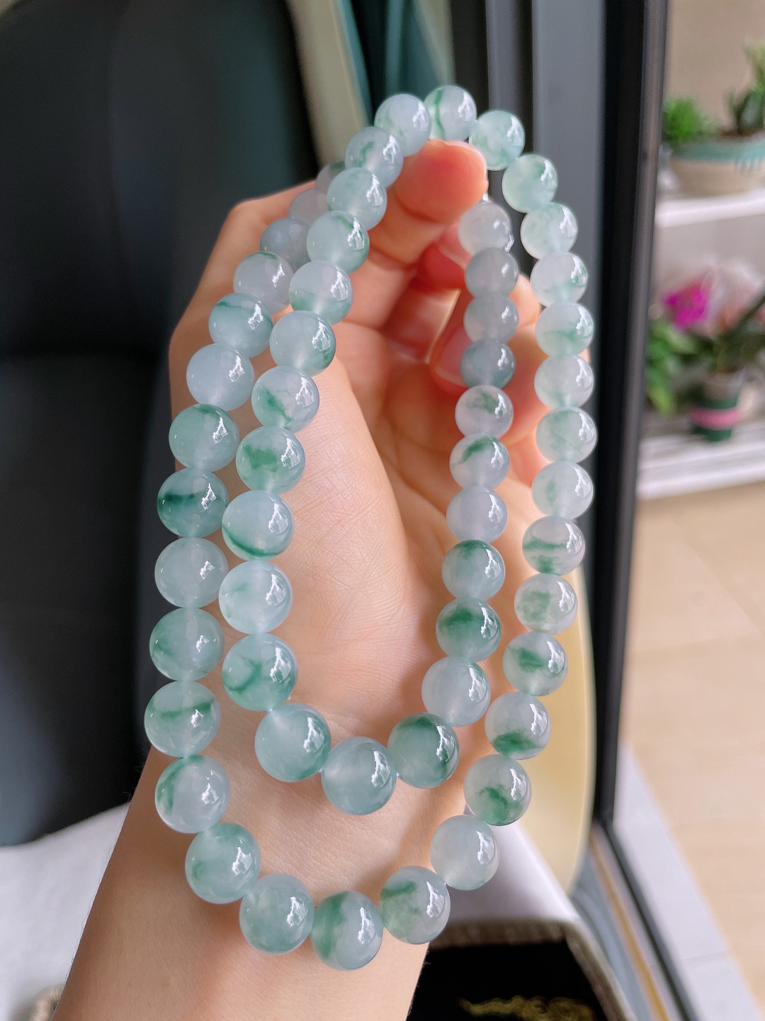 缅甸天然翡翠A货，冰飘花项链，尺寸：10mm56颗。【编4188】