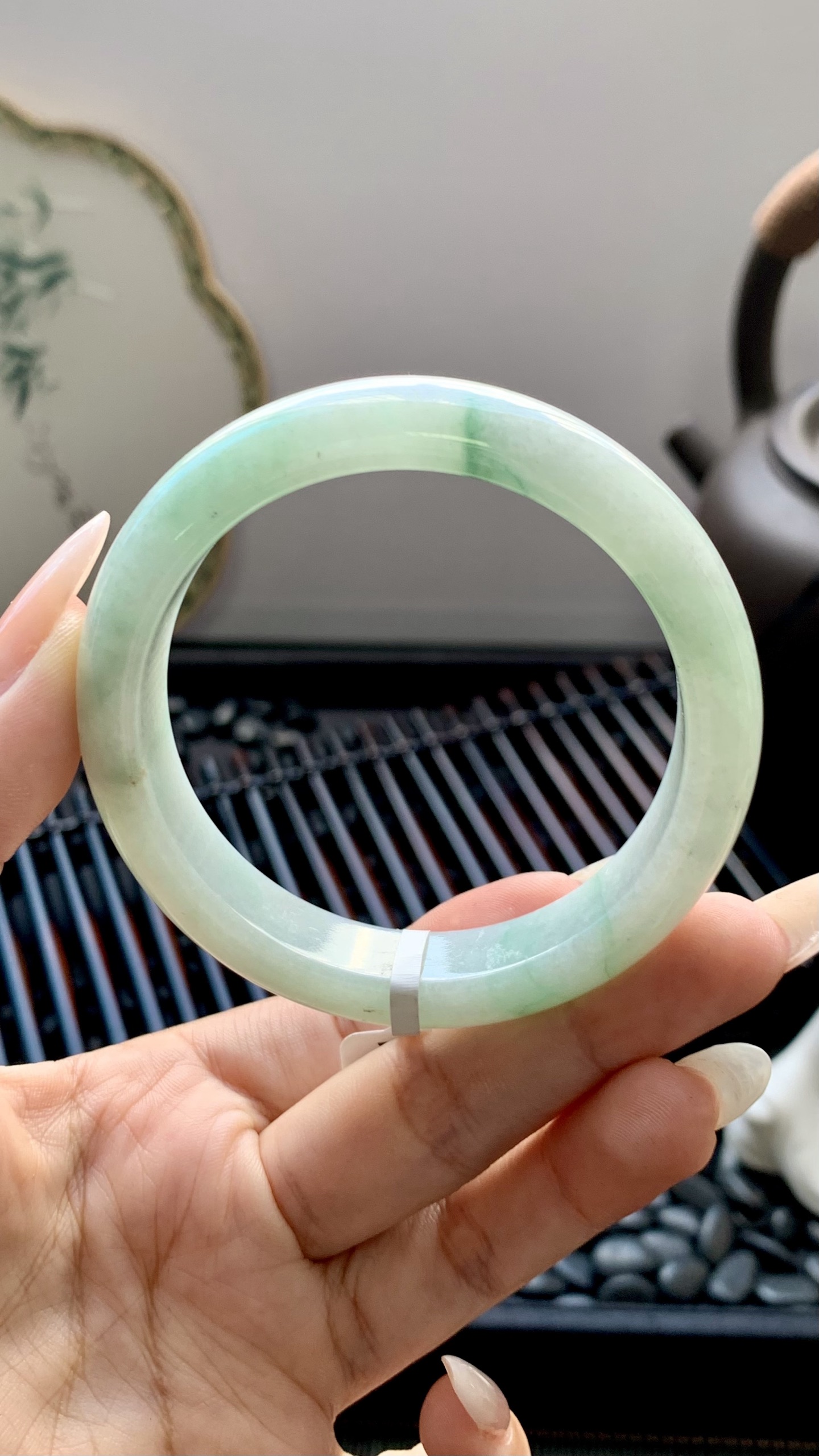 飘花正圈手镯成品 HYY-2481 尺寸：53.5-12.5-8