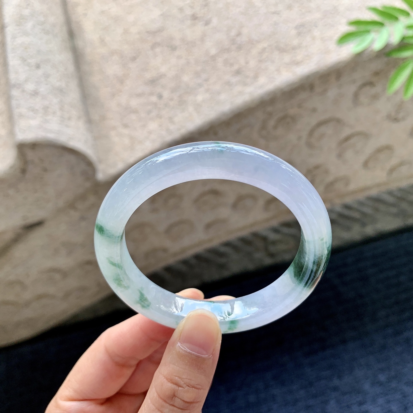 正圈52 53 圈口53.3/10.7/8 编码AN092910 糯冰紫底飘花，水润，种老，细腻，打灯有絮线