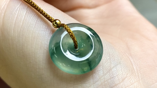 ️ 冰种飘绿平安扣 17*5