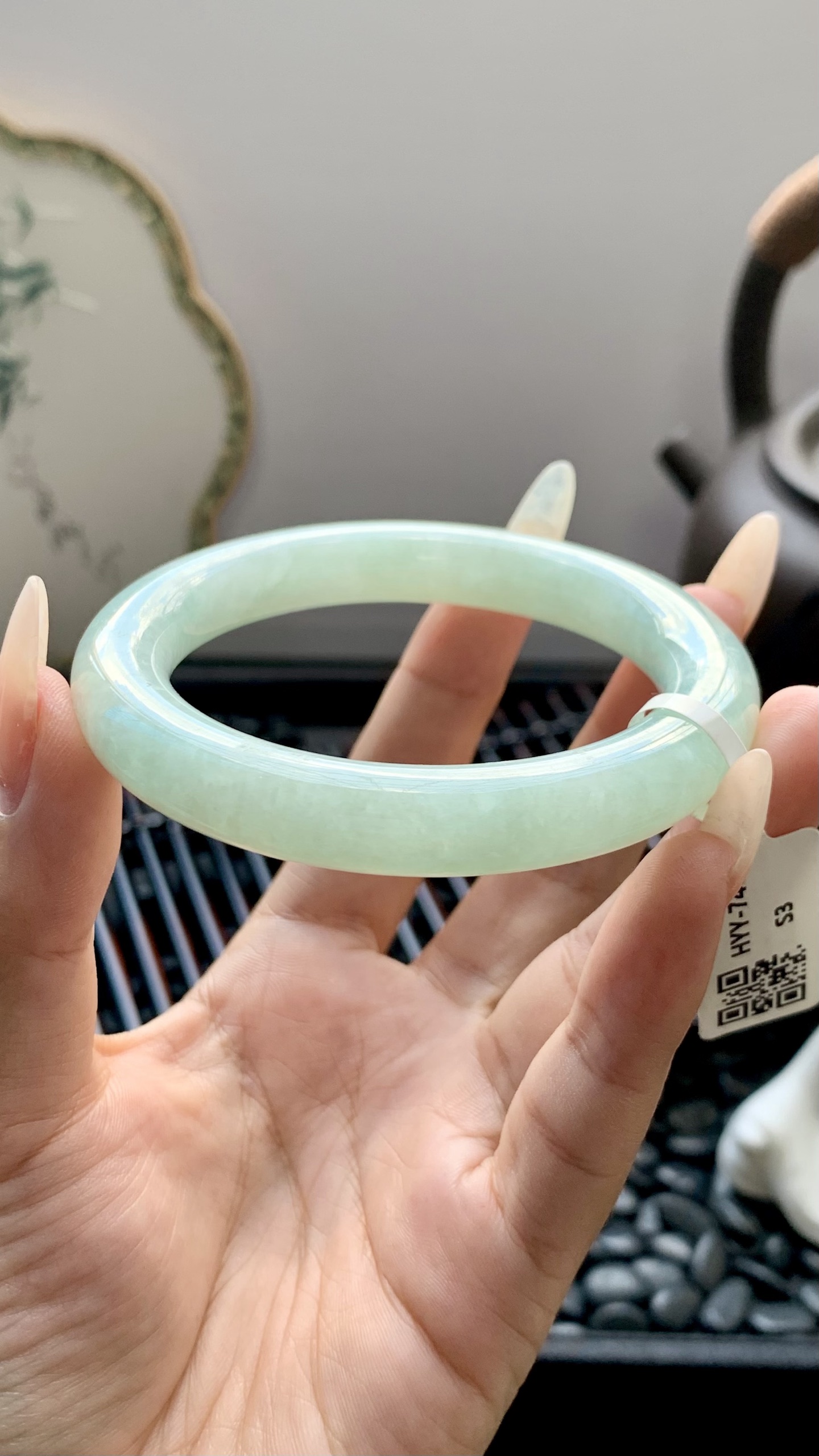 晴绿葡萄肉圆条手镯成品 HYY-7464 尺寸：55.5-10-10.5