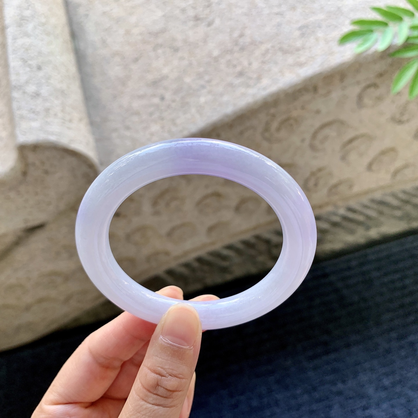 圆条53 54 圈口54.2/9.4/9.8 编码GL092906 细糯，水润，种老，细腻，打灯有棉线