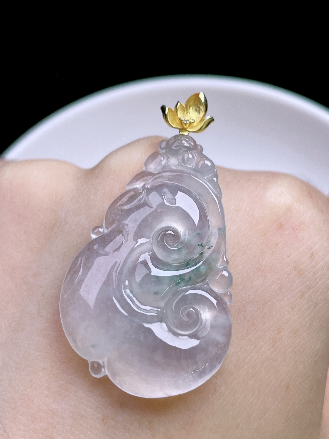 ️ 冰种飘花如意，缅甸，无裂，油润起光，18k金镶嵌 整体：43 裸石：36.4/23.5/4.9