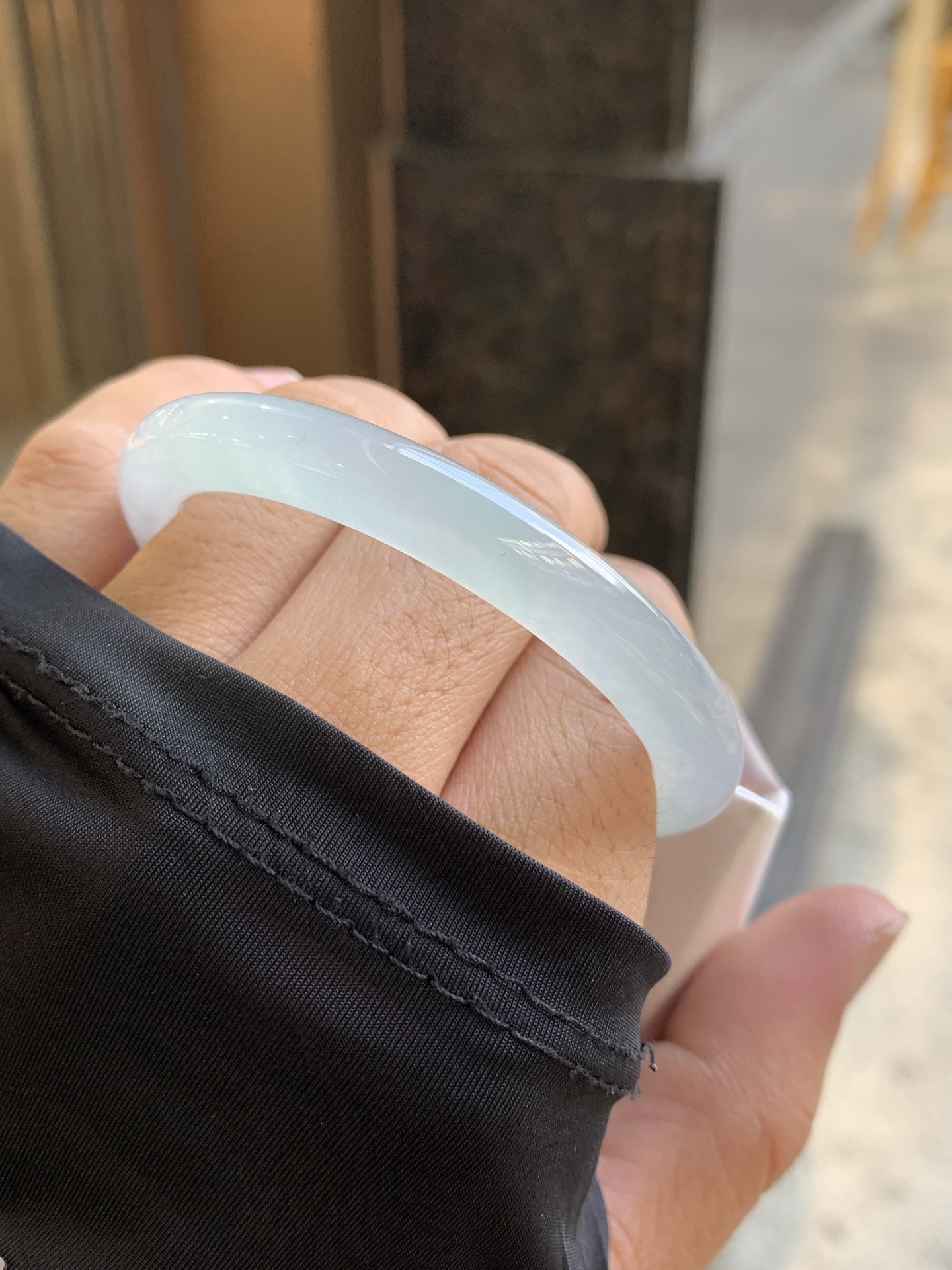 51.1-44.4-7.9-7.3冰贵妃，清清爽爽的质地，打灯有点棉根，正圈49可戴，0929-118MJ04310