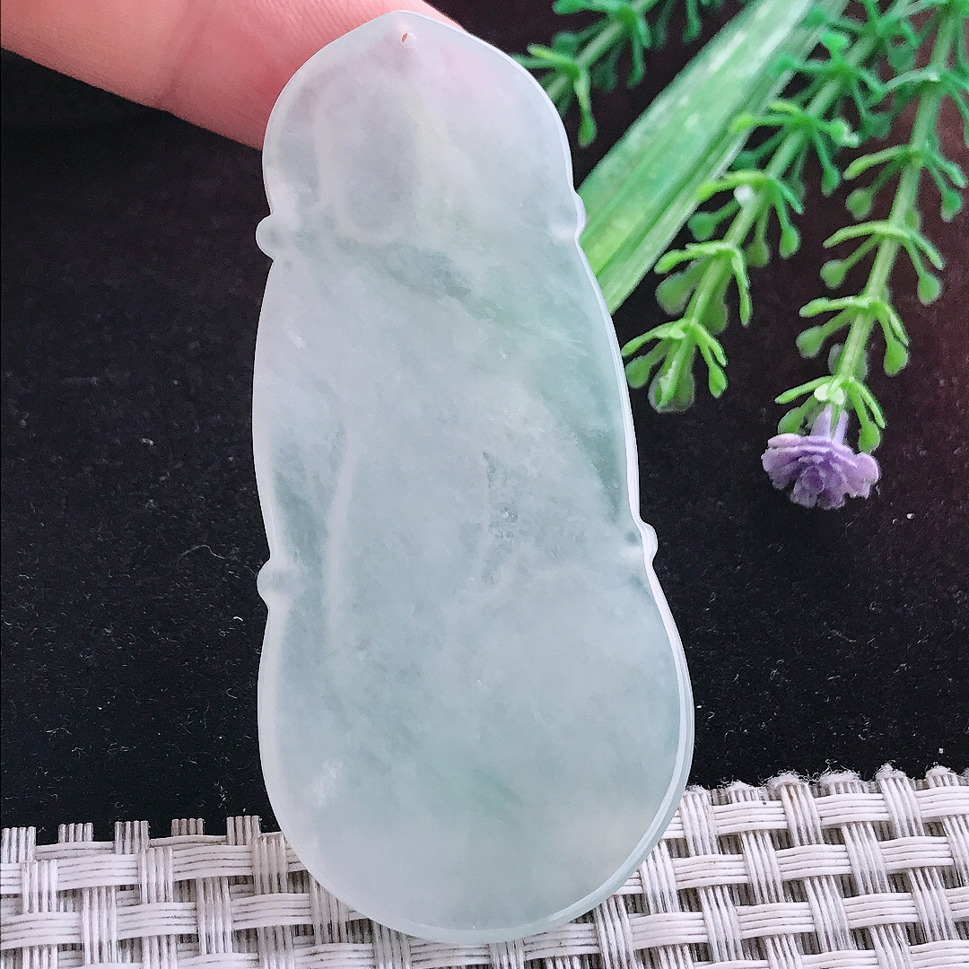 实拍A货翡翠68.8/32.2/5.6老坑冰透起胶白月光文殊菩萨吊坠翡翠挂件
