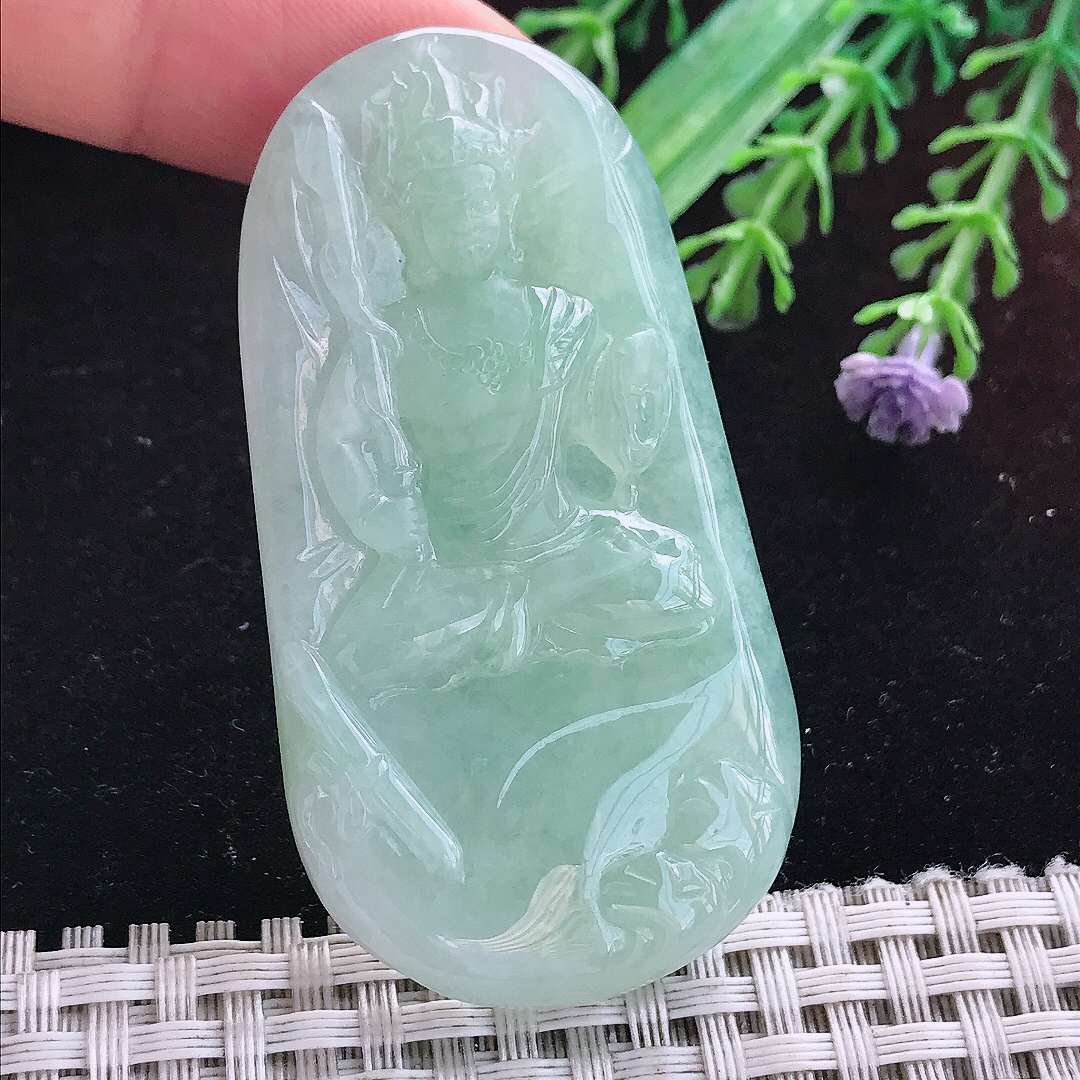 实拍A货翡翠60.5/32.7/6.3老坑冰润晴底不动明王吊坠翡翠挂件