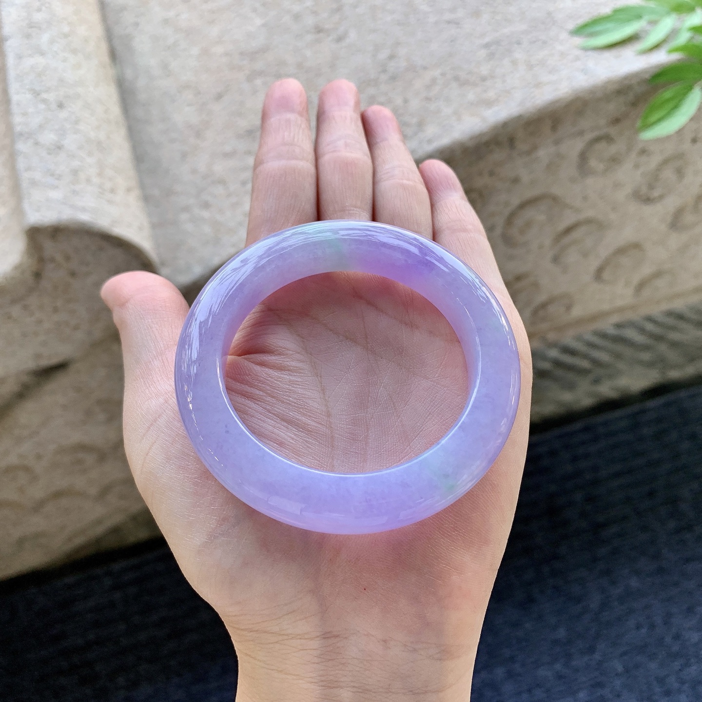 正圈58 51 圈口50.7/10.8/9.9 编码G9093027 糯冰椿彩，水润，种老，细腻，打灯有棉线