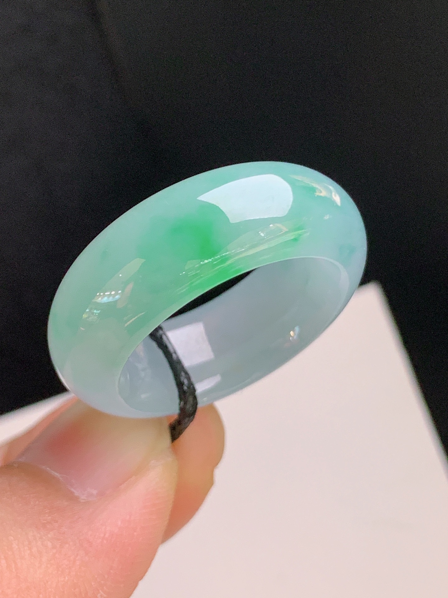 ️ 冰种绿指环，底色清爽，翠色灵动，通透起光 裸石27.3-8.6-4.8 圈口18 110926