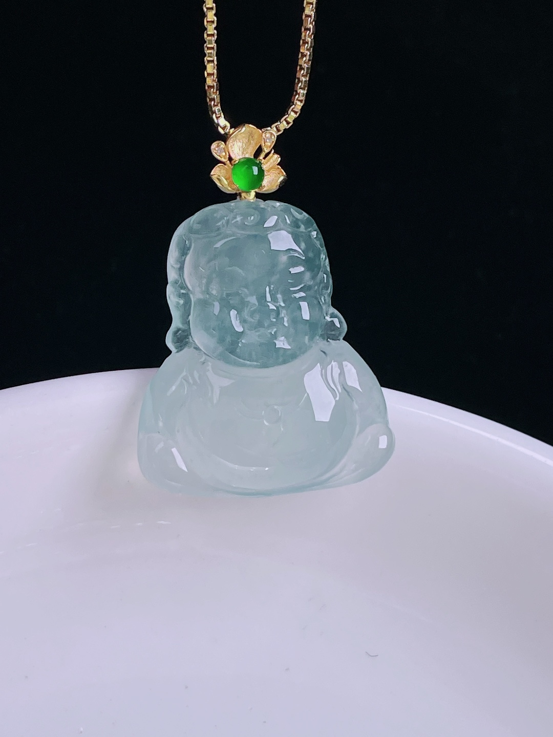 ️宝宝佛，18k镶嵌，老种起光，细底通透，尺寸：28裸石22.8/19.3/6mm0929