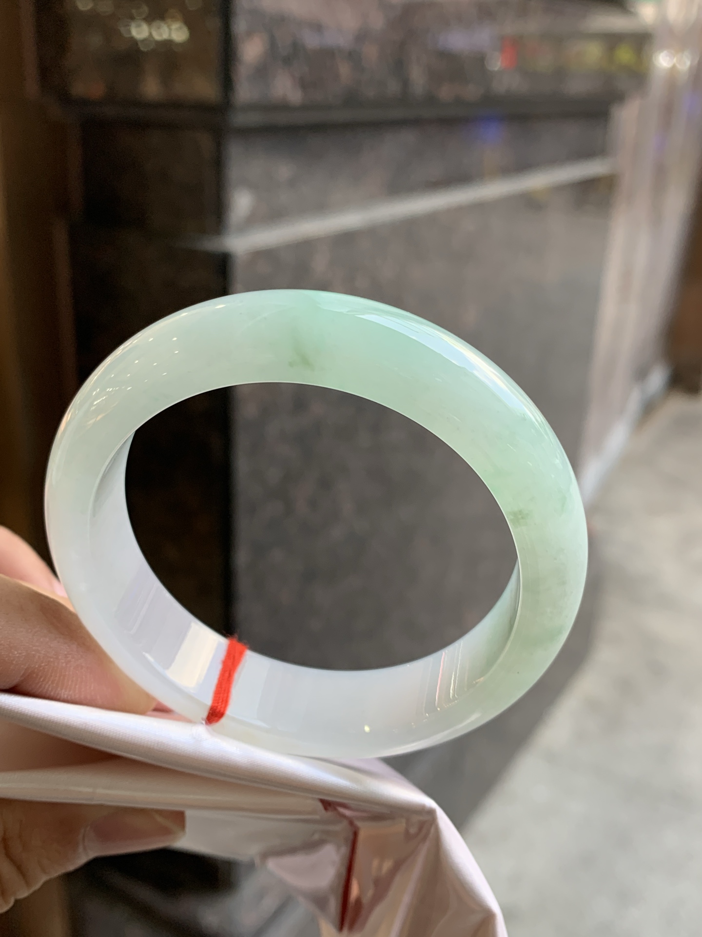 绿花正圈，底装细腻，版型厚实，无裂，一点棉线，0929-N1693