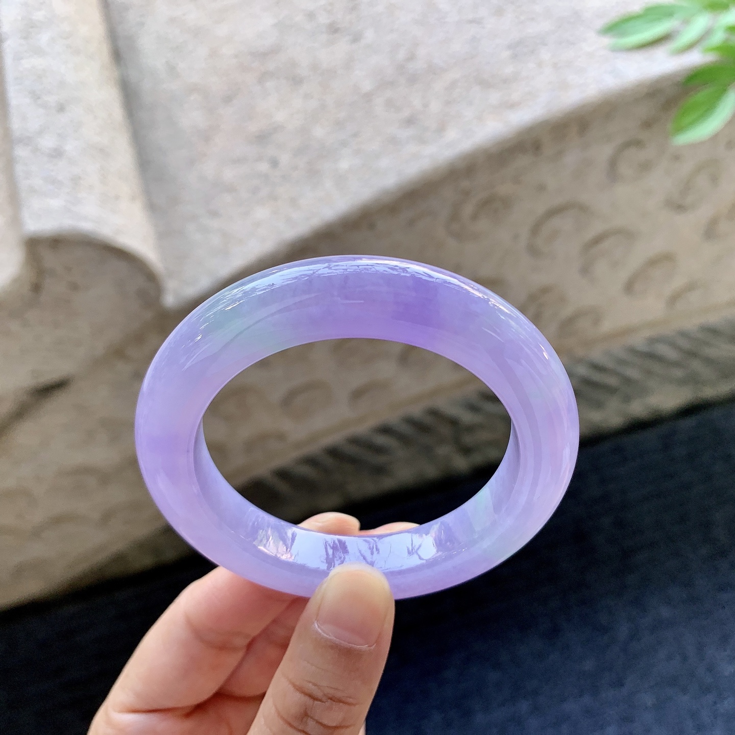 正圈58 51 圈口50.7/10.8/9.9 编码G9093027 糯冰椿彩，水润，种老，细腻，打灯有棉线